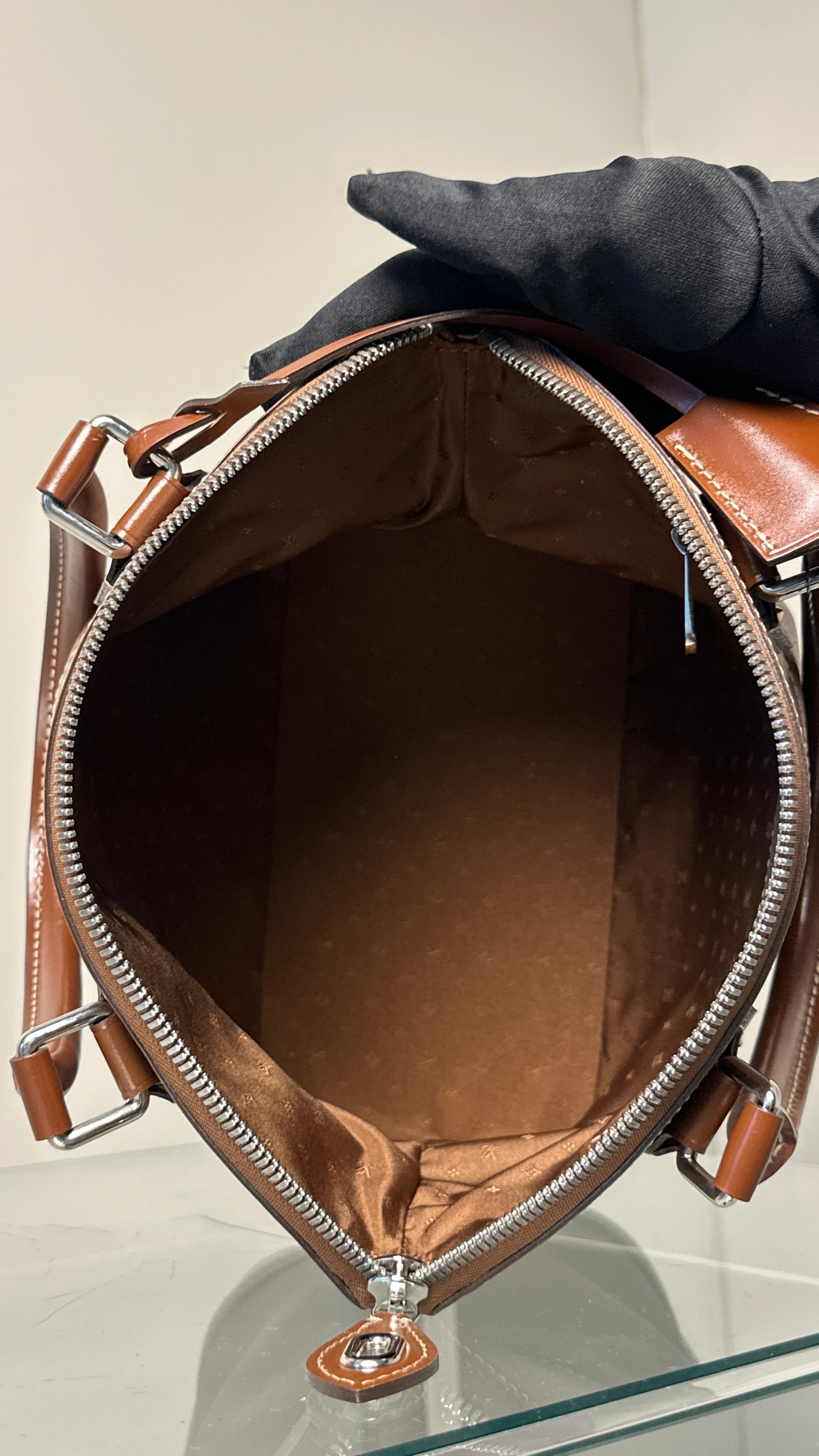 LOUIS VUITTON SIENNE SUHALI LEATHER PM BAG IN BROWN