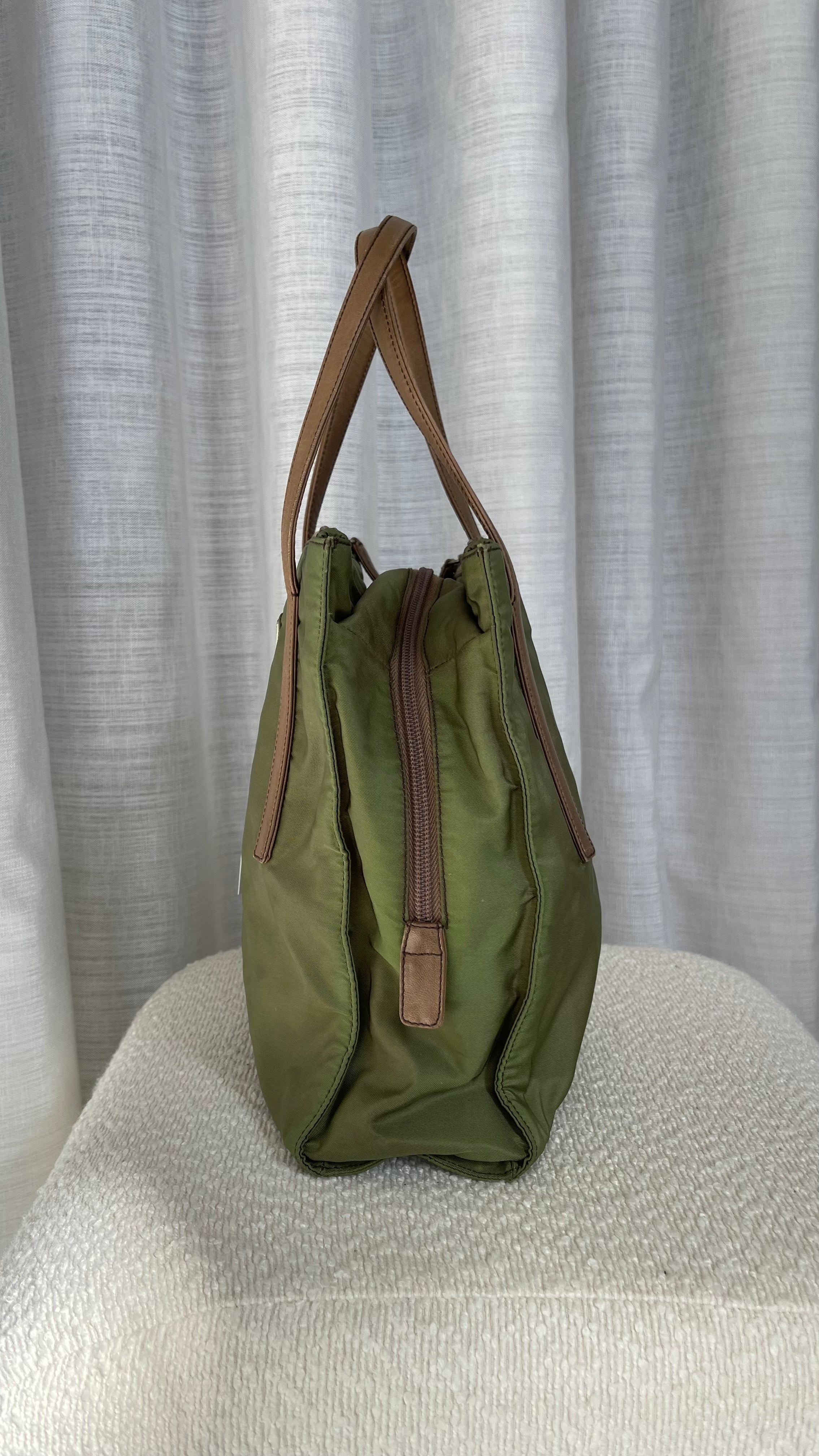 Prada Vintage Nylon Handbag In Green