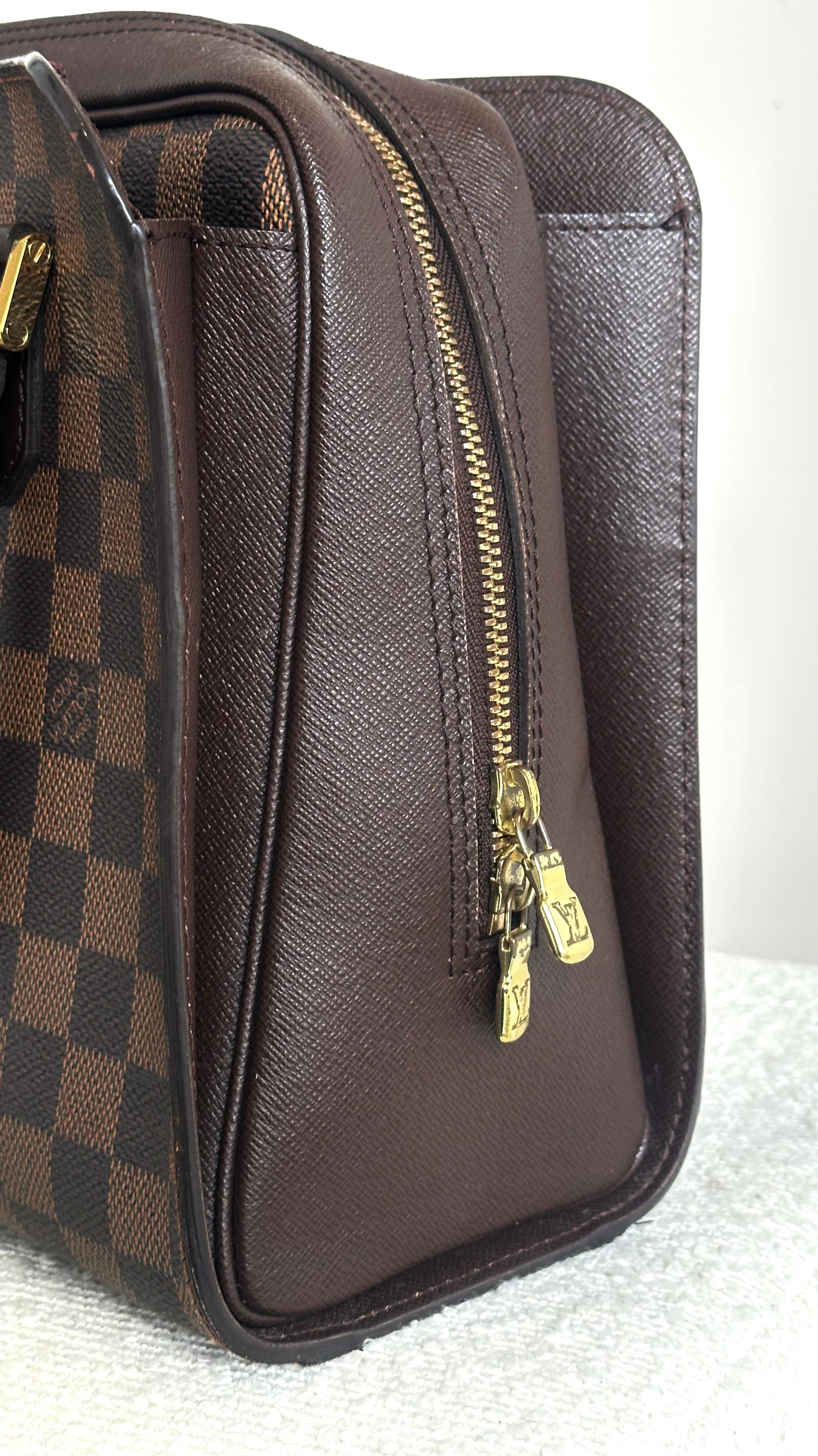 LOUIS VUITTON DAMIER EBENE TRIANA IN BROWN