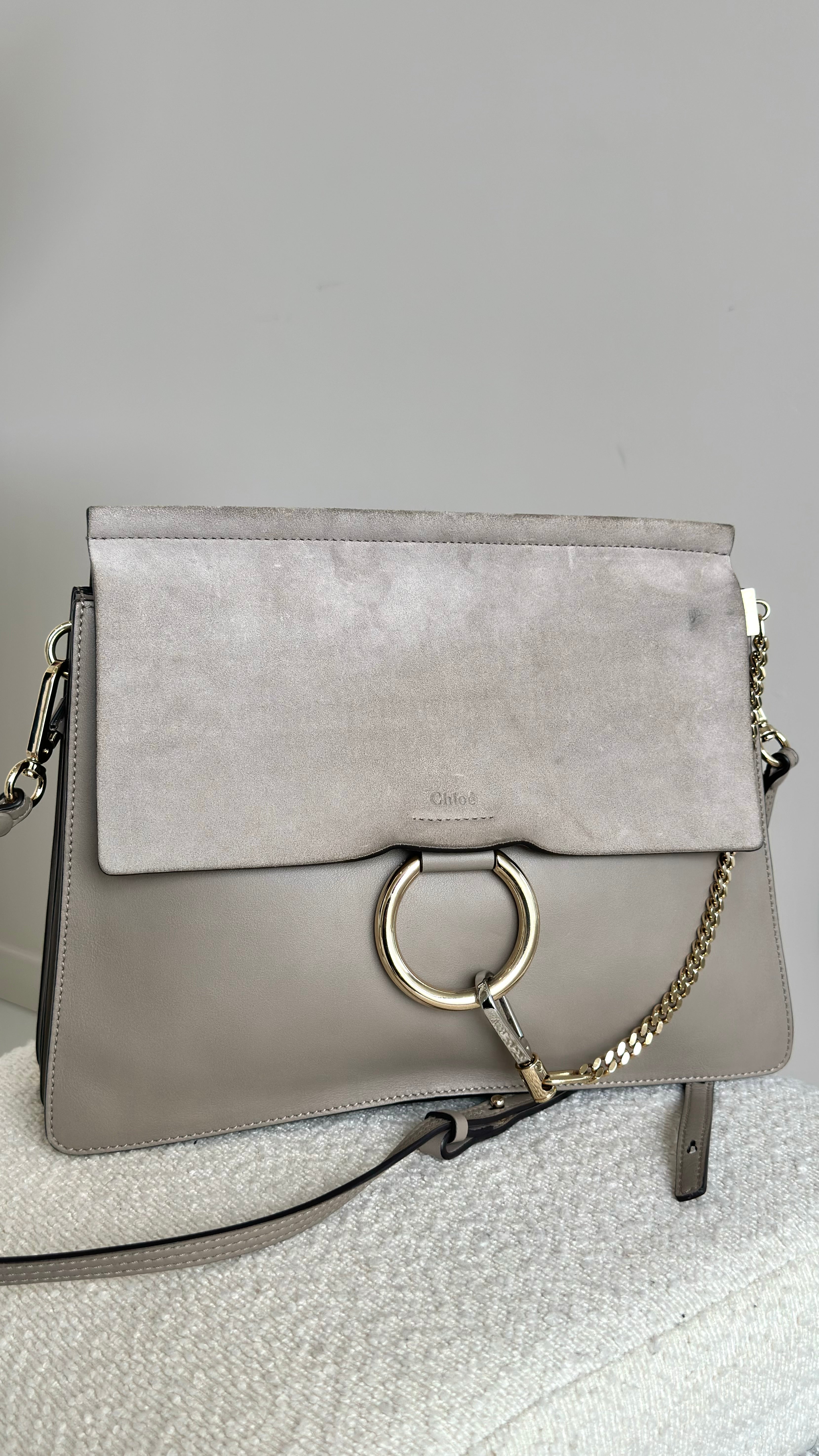 CHLOÉ MEDIUM FAYE LEATHER CROSSBODY BAG IN TAUPE