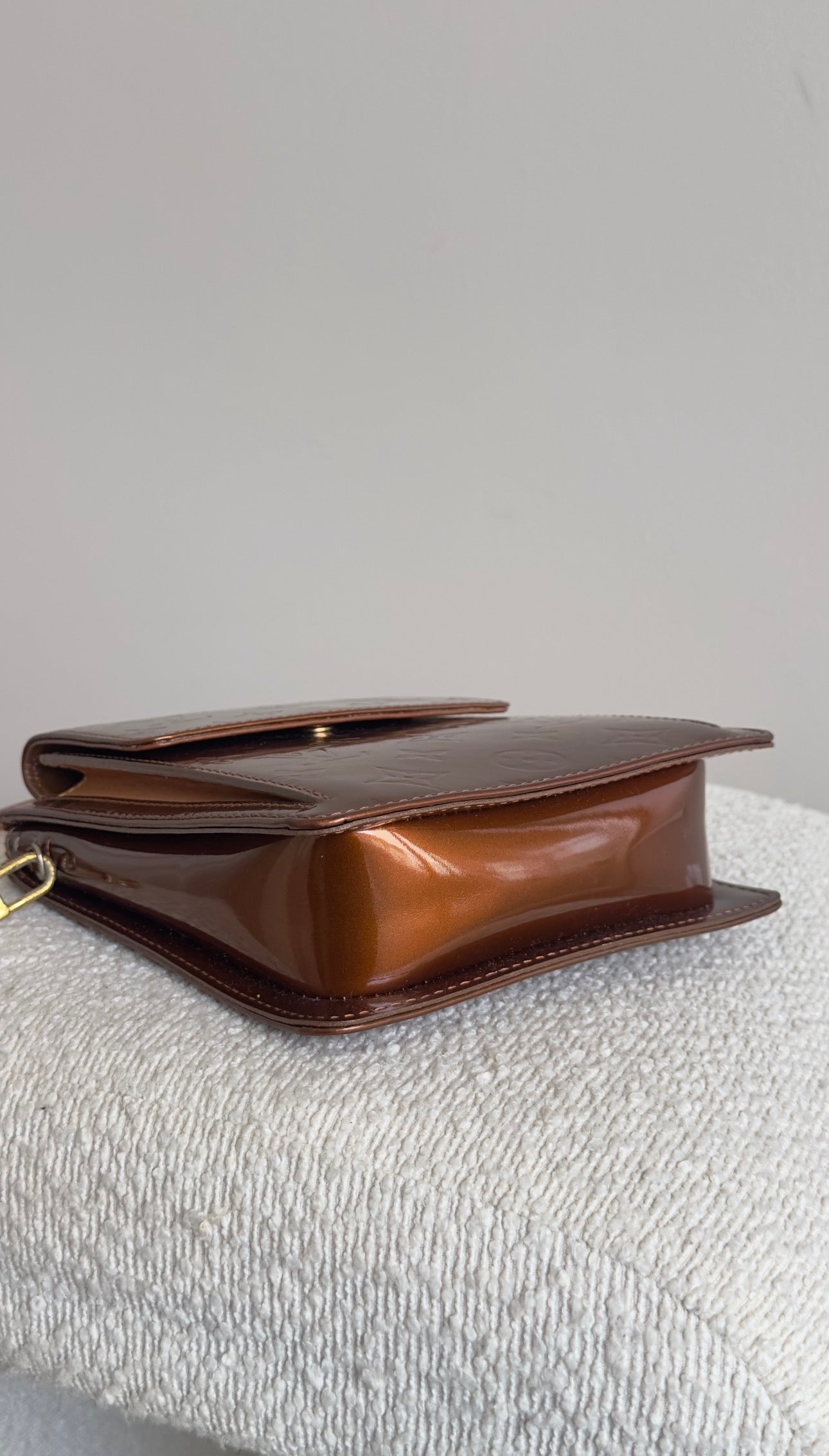 LOUIS VUITTON MOTT PATENT LEATHER BAG IN BRONZE