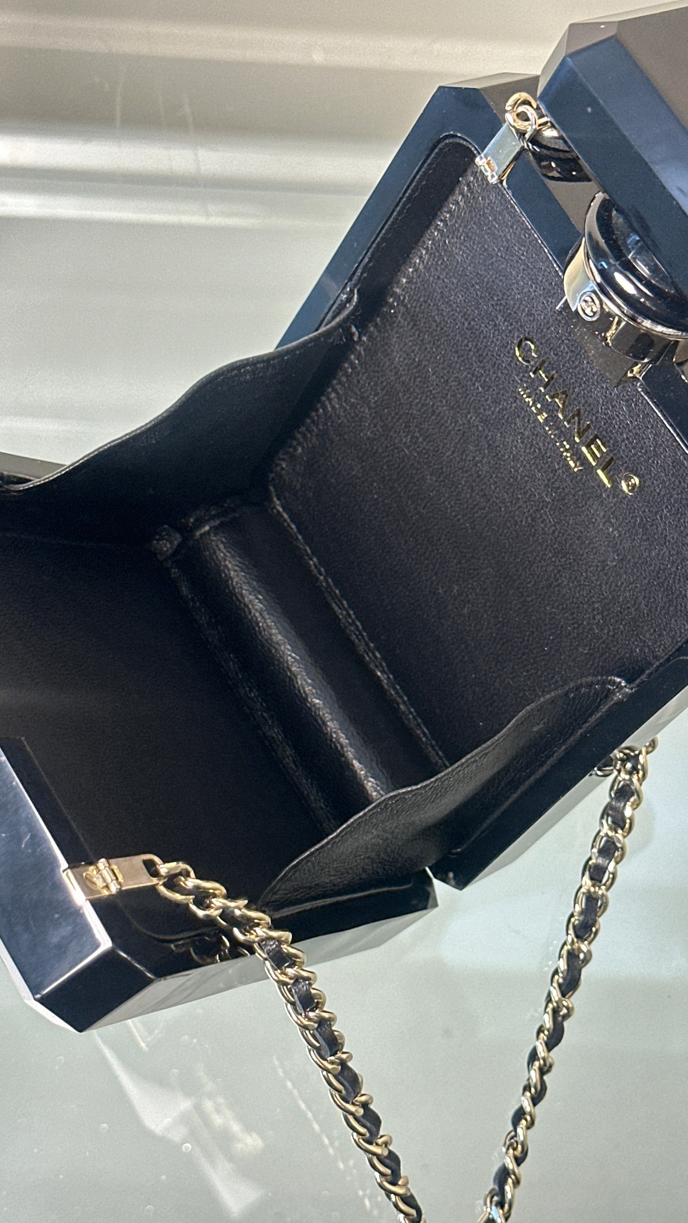 RARE COLLECTOR CHANEL BLACK PLEXIGLASS NO.5 BOTTlLE BAG IN BLACK