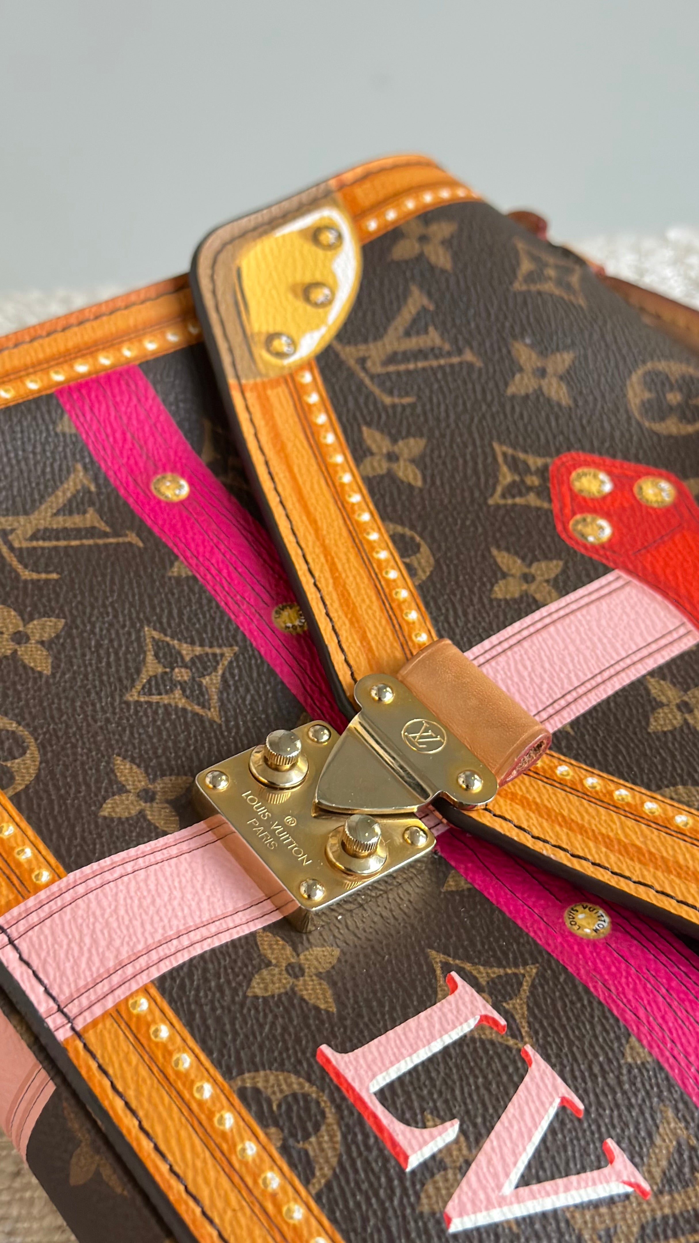 LOUIS VUITTON POCHETTE METIS LIMITED EDITION SUMMER TRUNKS MONOGRAM BAG IN BROWN