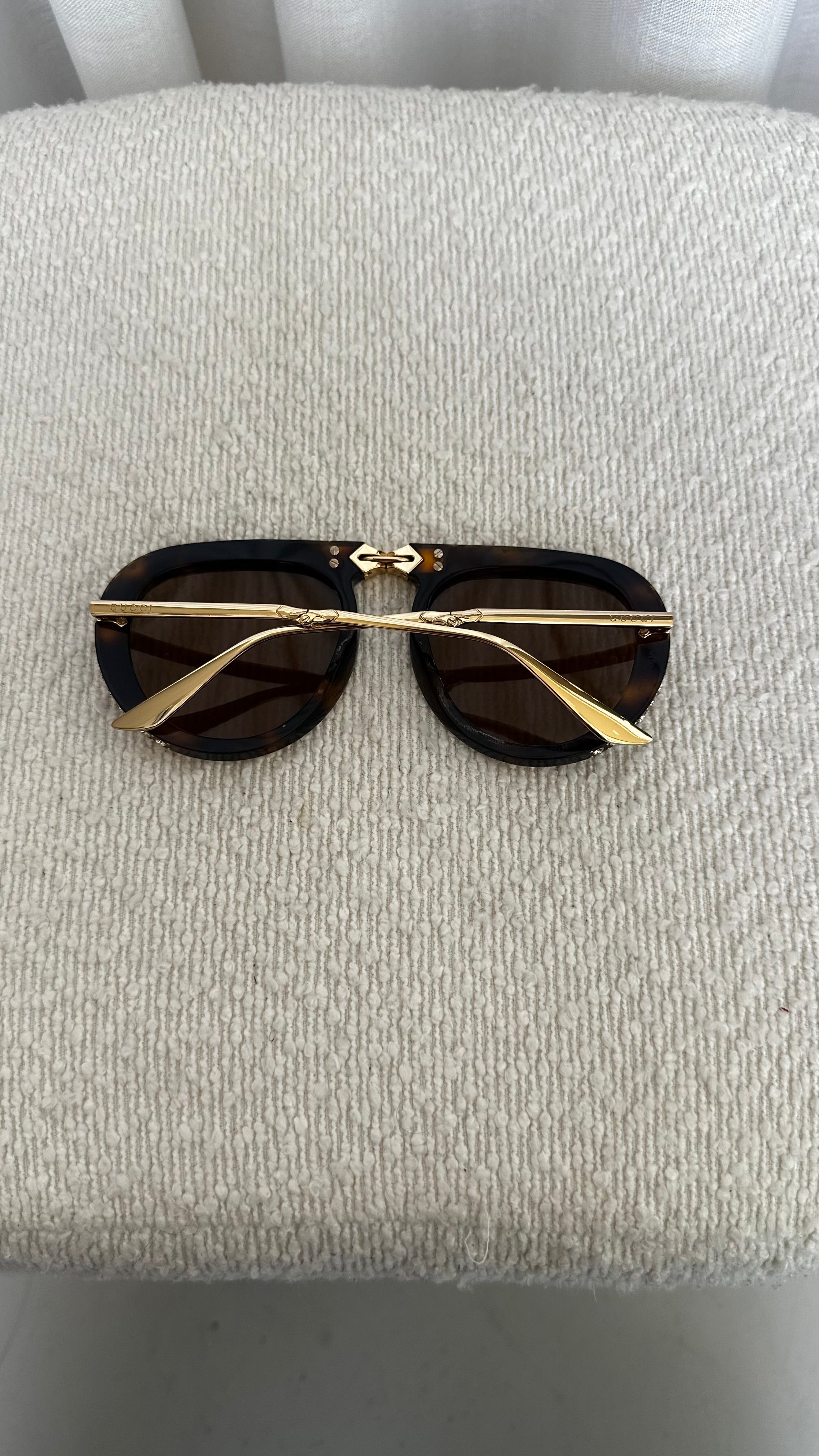 GUCCI FOLDABLE SUNGLASSES - IN BROWN