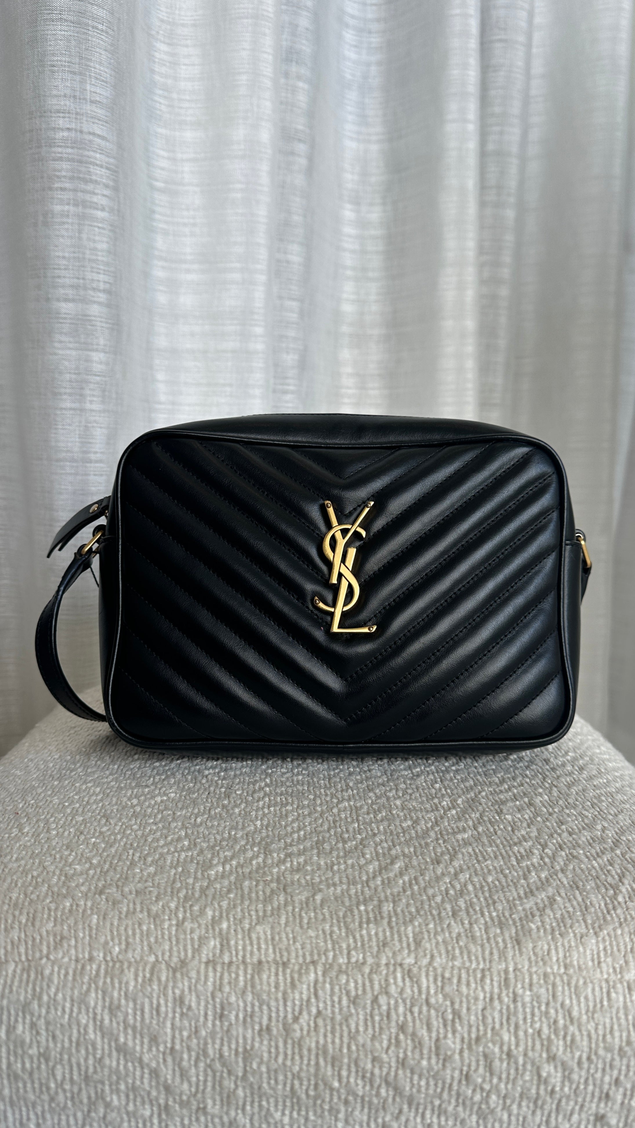 SAINT LAURENT LOU CROSSBODY BAG - IN BLACK