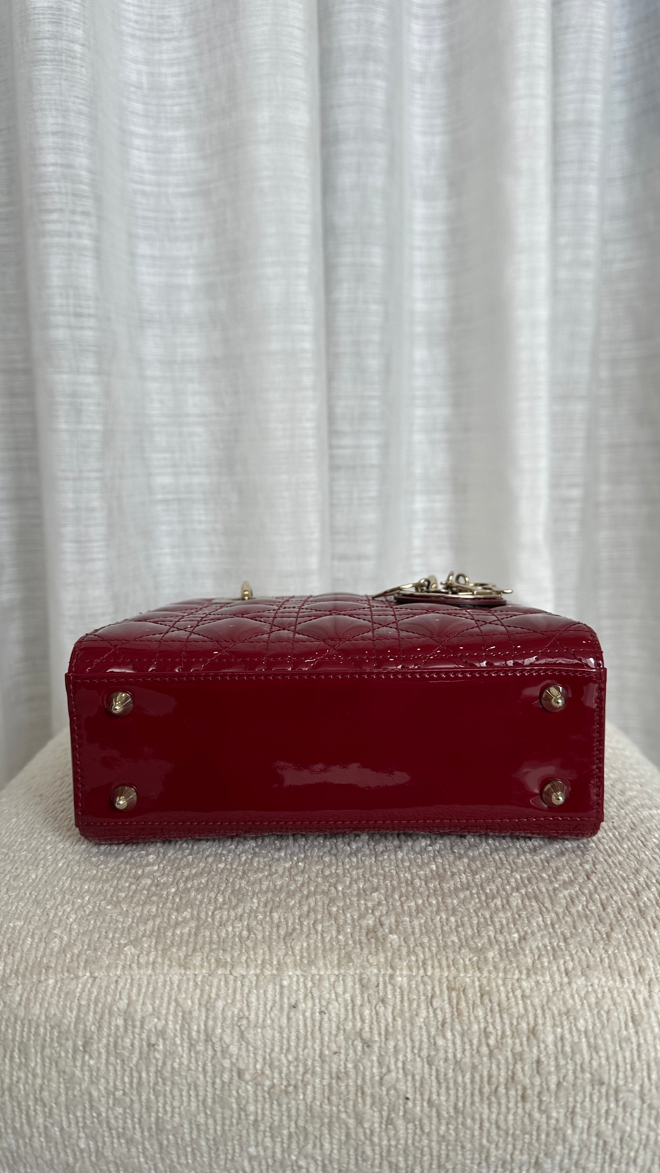 SMALL LADY DIOR PATENT LEATHER IN RED