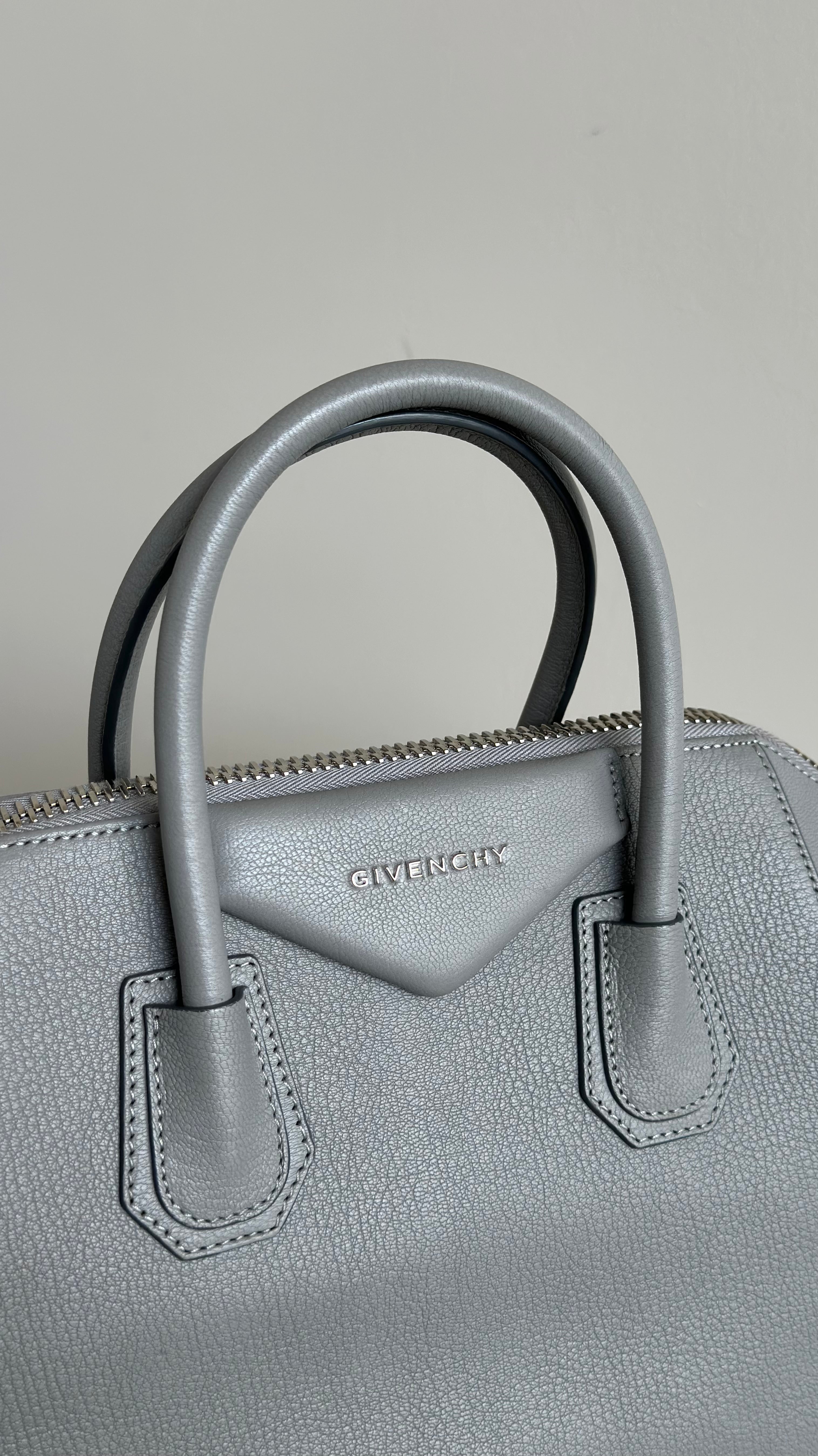 GIVENCHY SMALL ANTIGONA LEATHER BAG IN GRAY