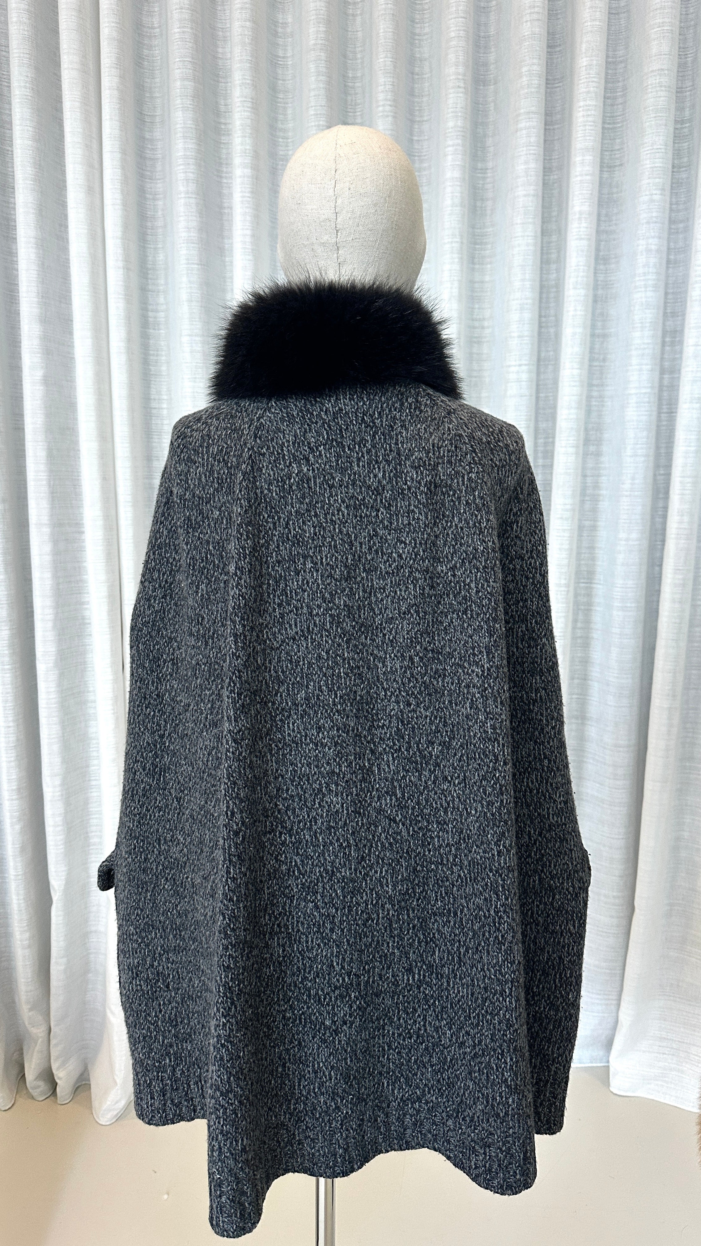PRADA PONCHO IN GREY