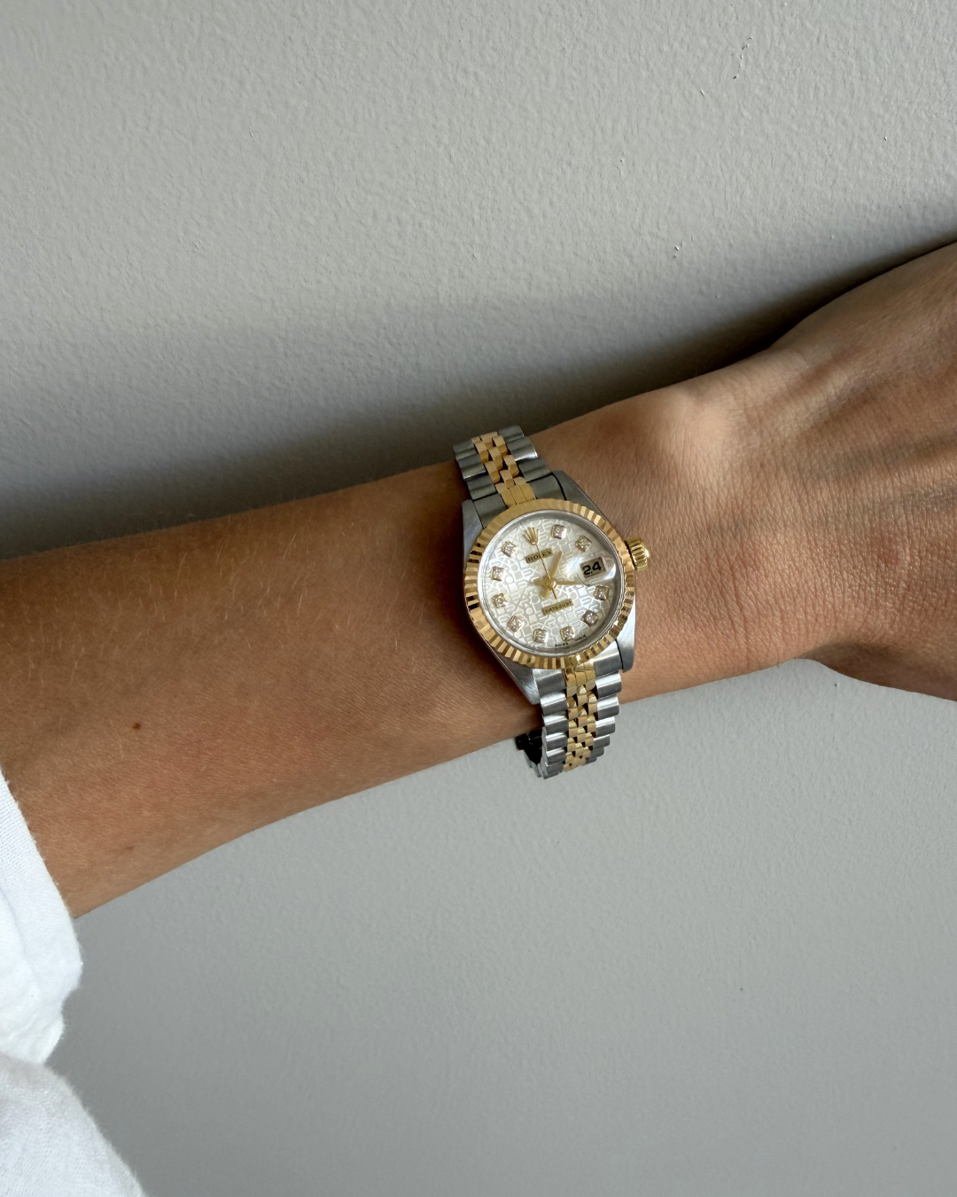 ROLEX LADY DATEJUST 26MM IN STEEL AND GOLD WITH WHITE DIAL AND DIAMONDS