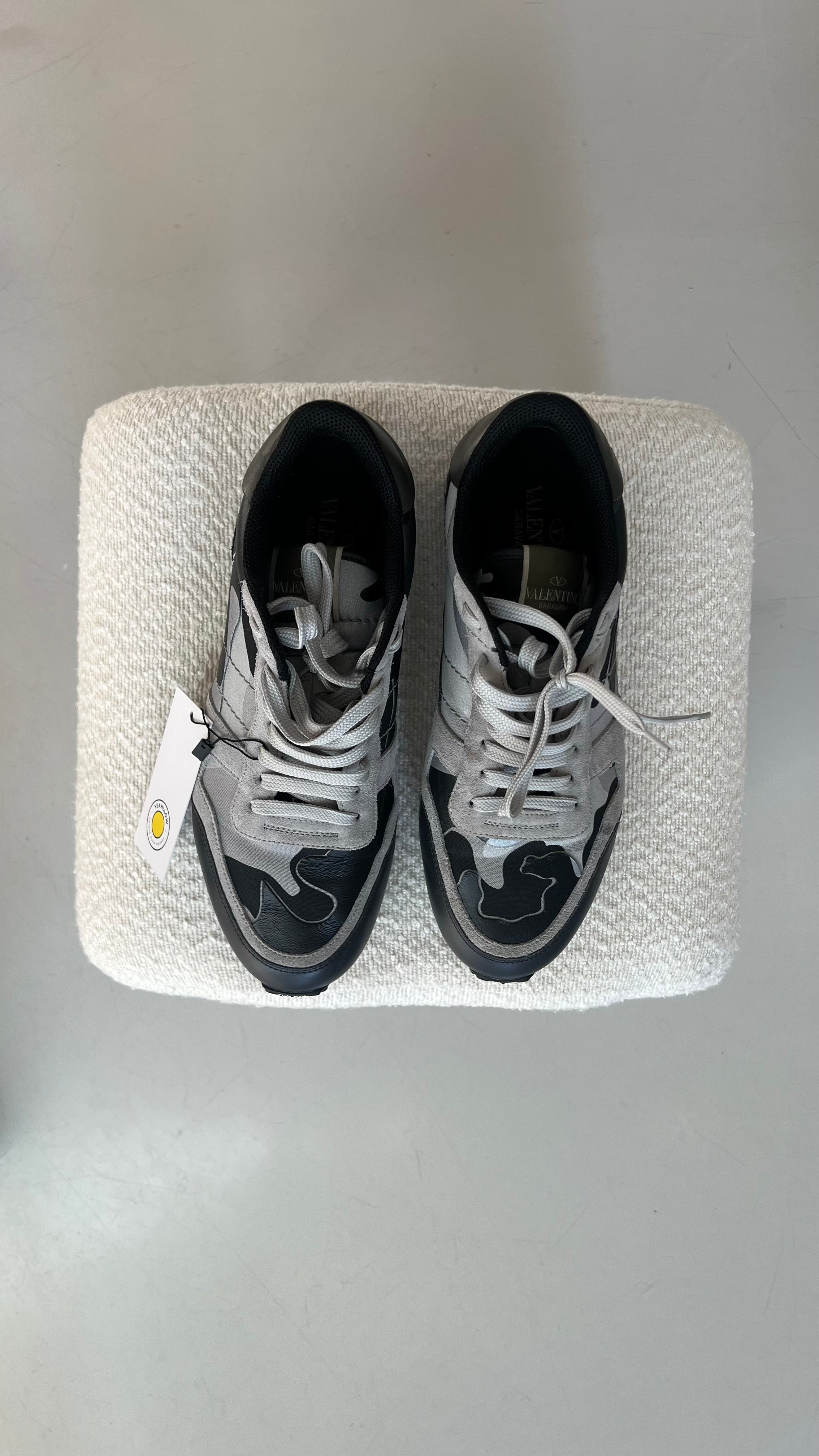 Valentino Garavani Rockrunner Sneakers In Grey - Size 42