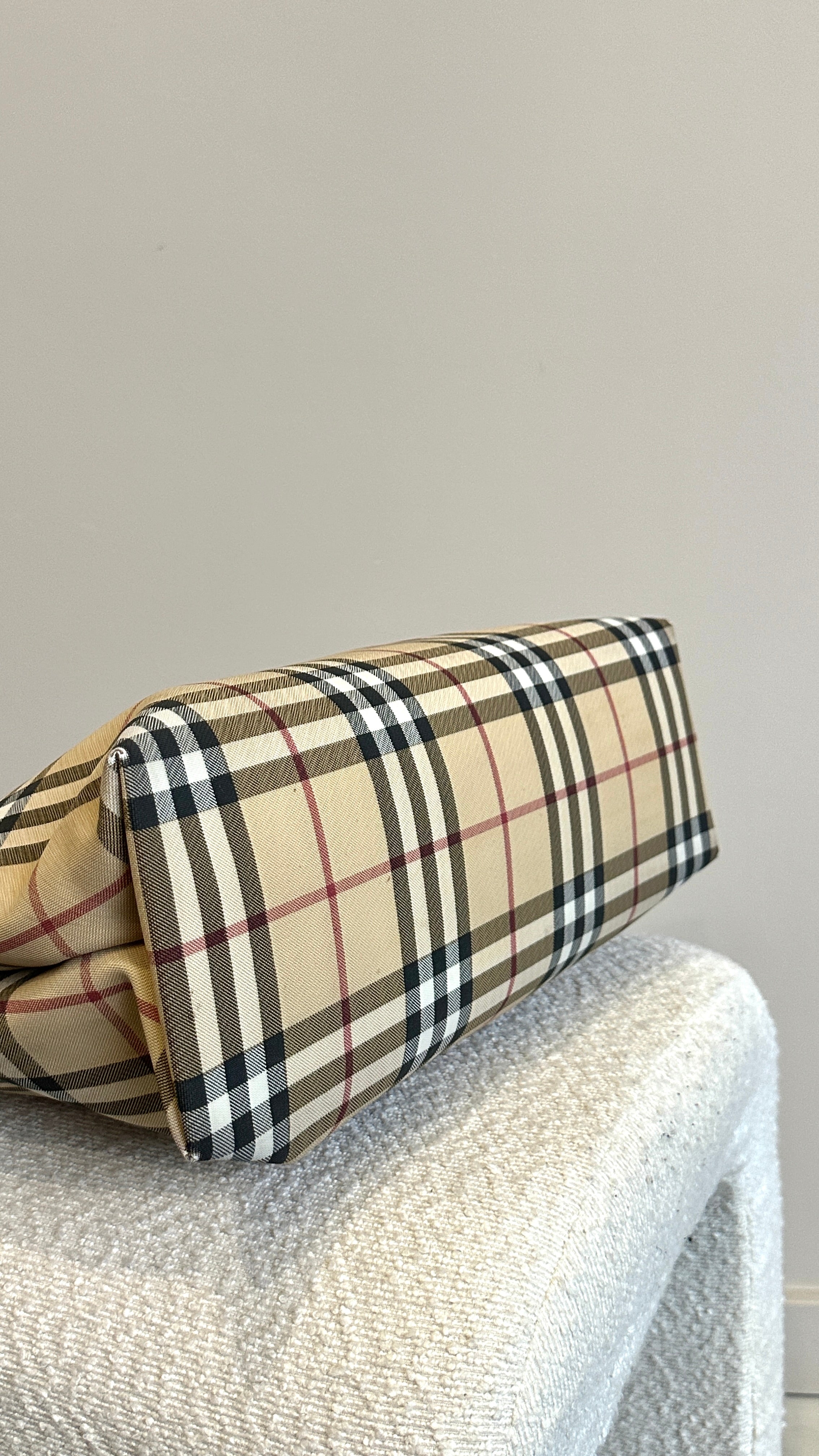 BURBERRY VINTAGE HANDBAG IN BEIGE