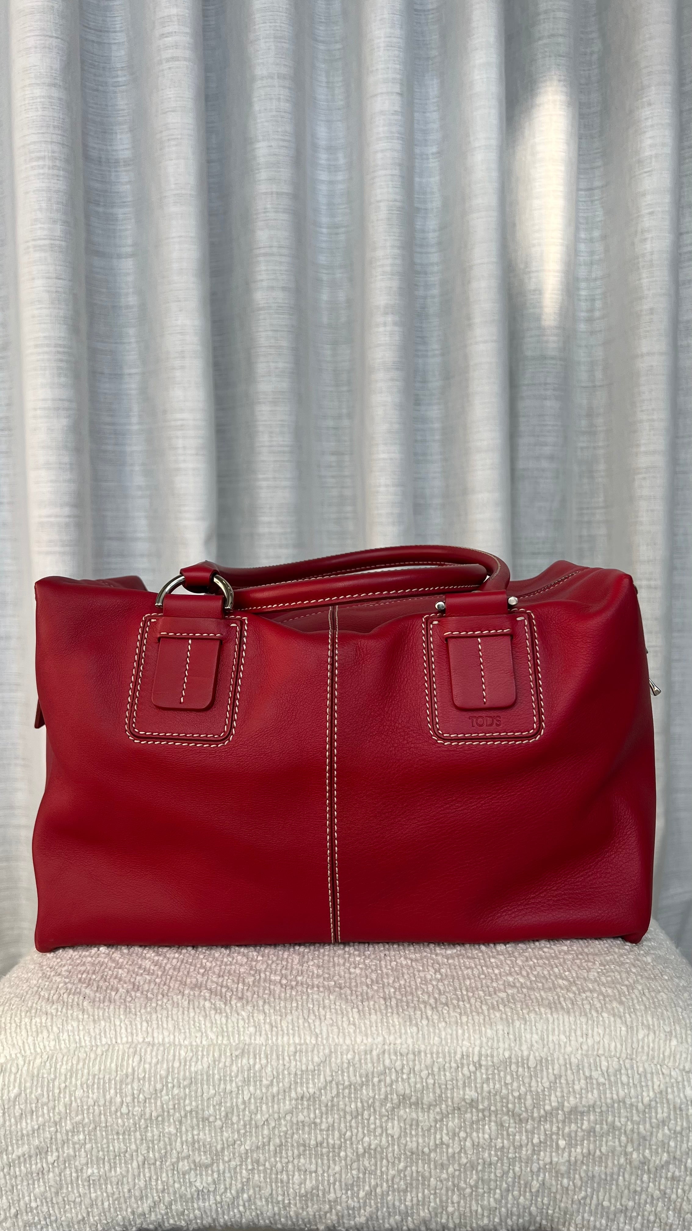 Tod's Vintage Leather Bag In Red