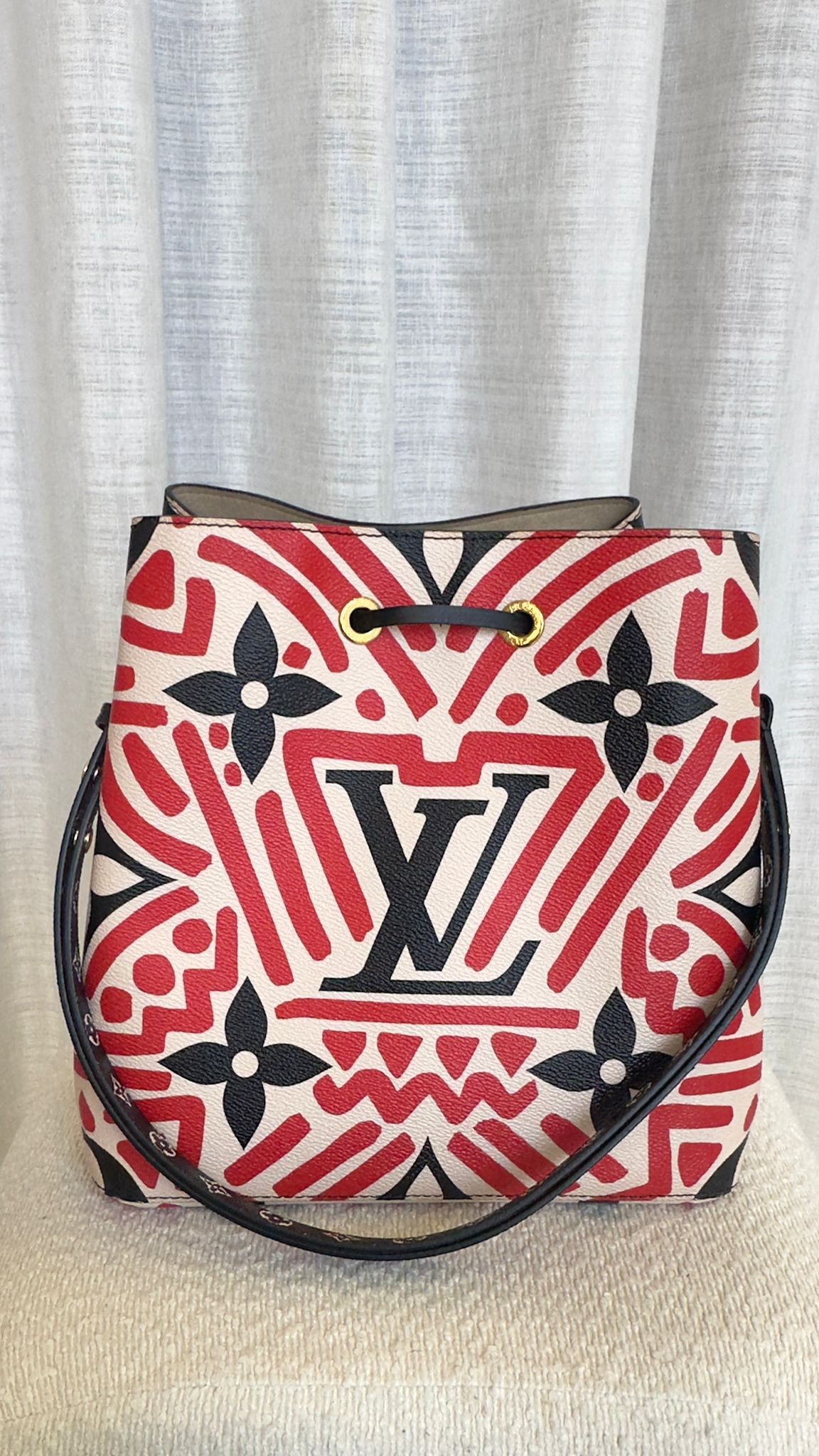 LOUIS VUITTON MONOGRAM GIANT CRAFTY NEO NOÉ BUCKET BAG - MULTICOLOR