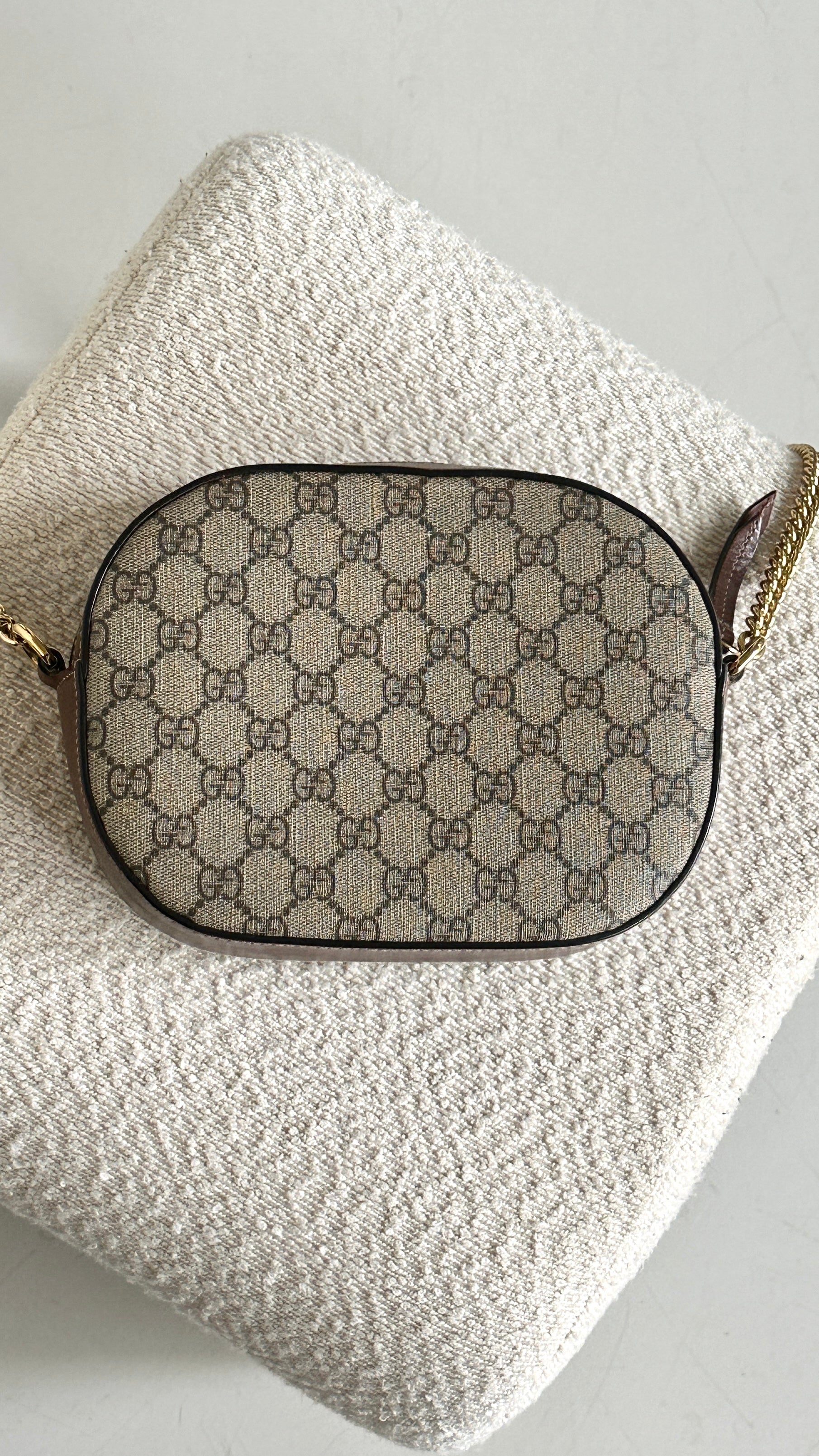 GUCCI MINI CROSSBODY CHAIN BAG GG SUPREME IN BROWN