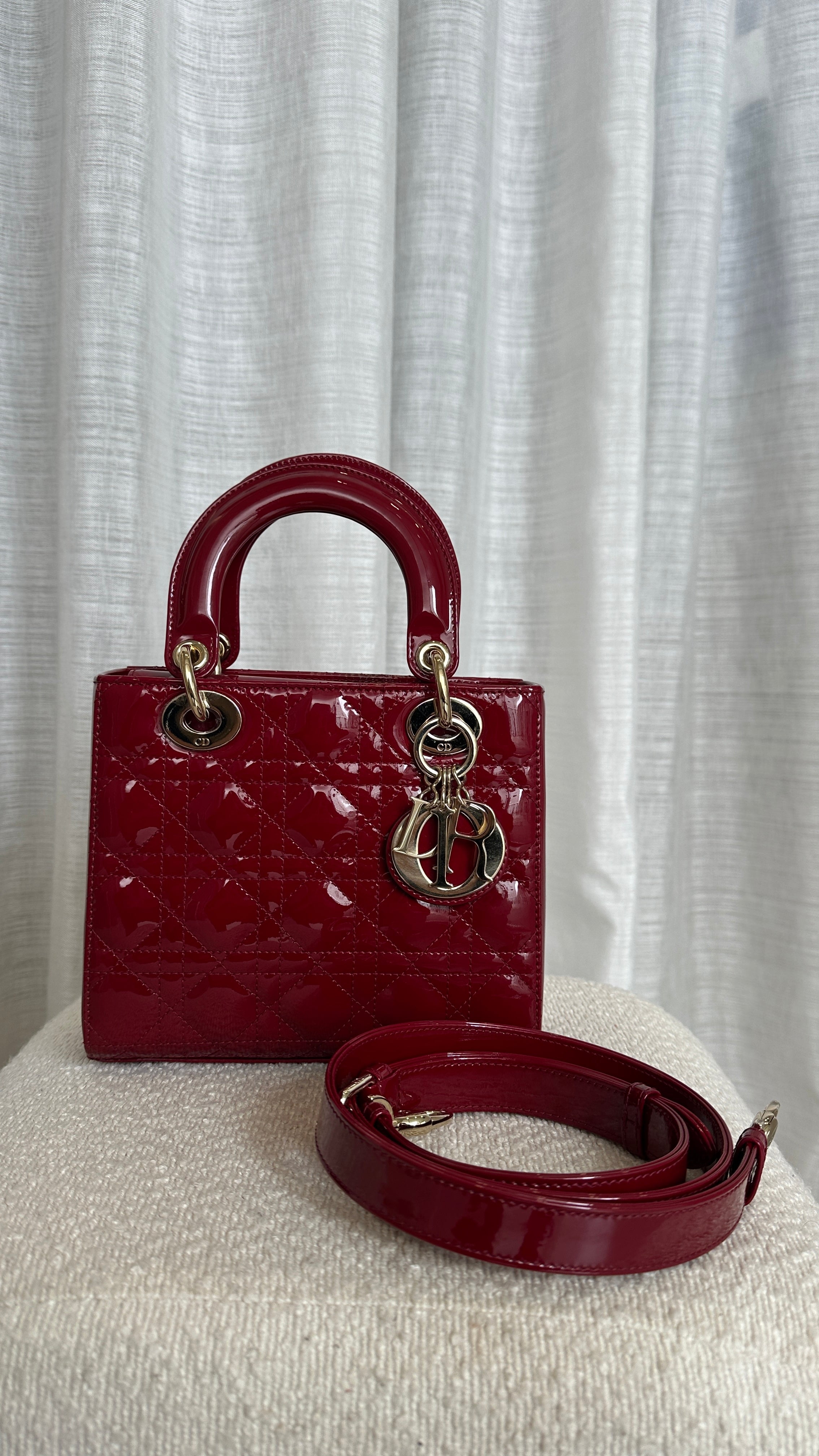 SMALL LADY DIOR PATENT LEATHER IN RED