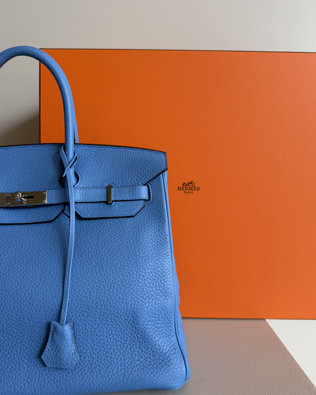 HERMÈS BLUE TOGO LEATHER 35 HANDBAG IN BLUE