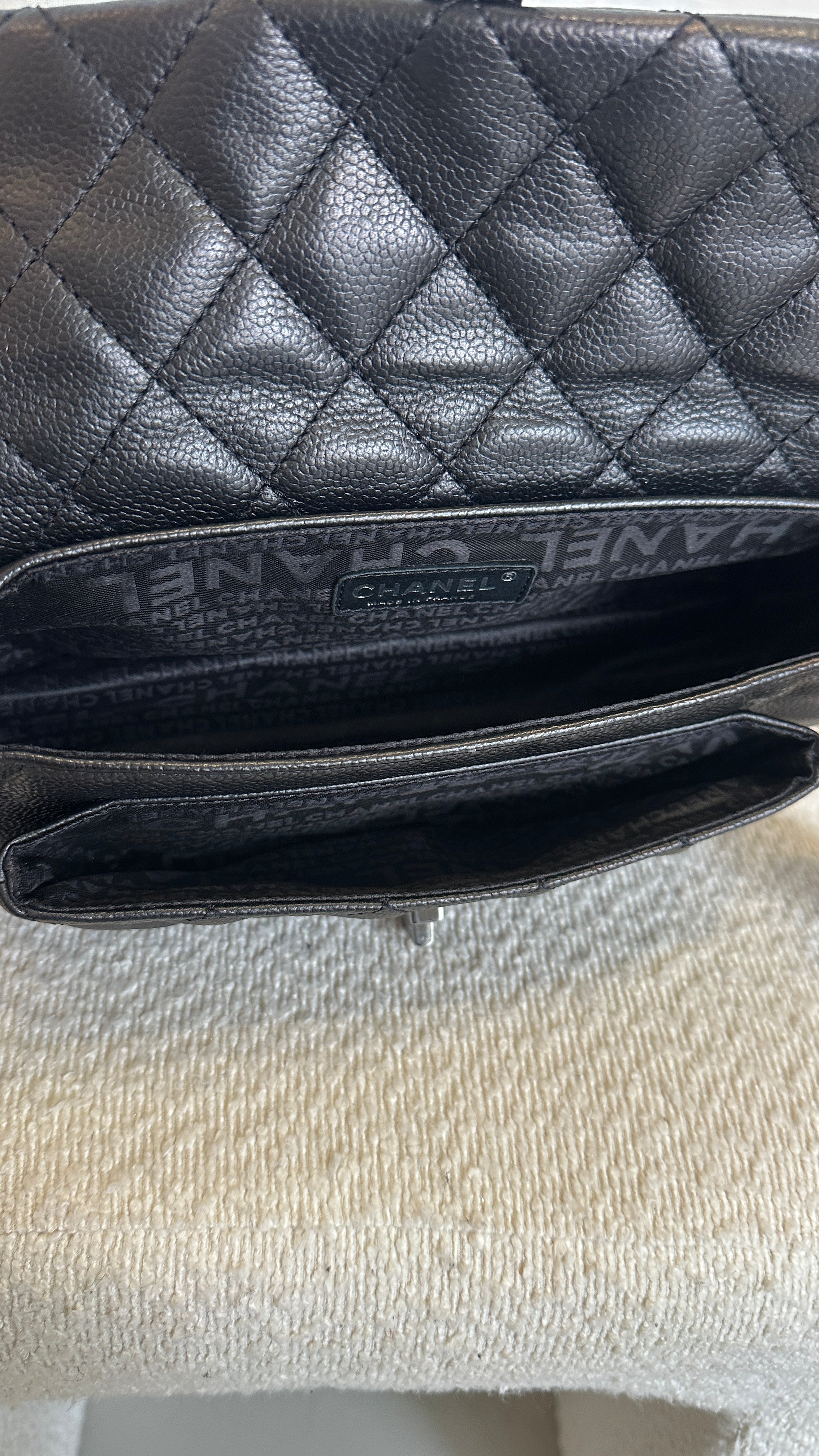 CHANEL VINTAGE 90'S WITH GOLD IN BLACK