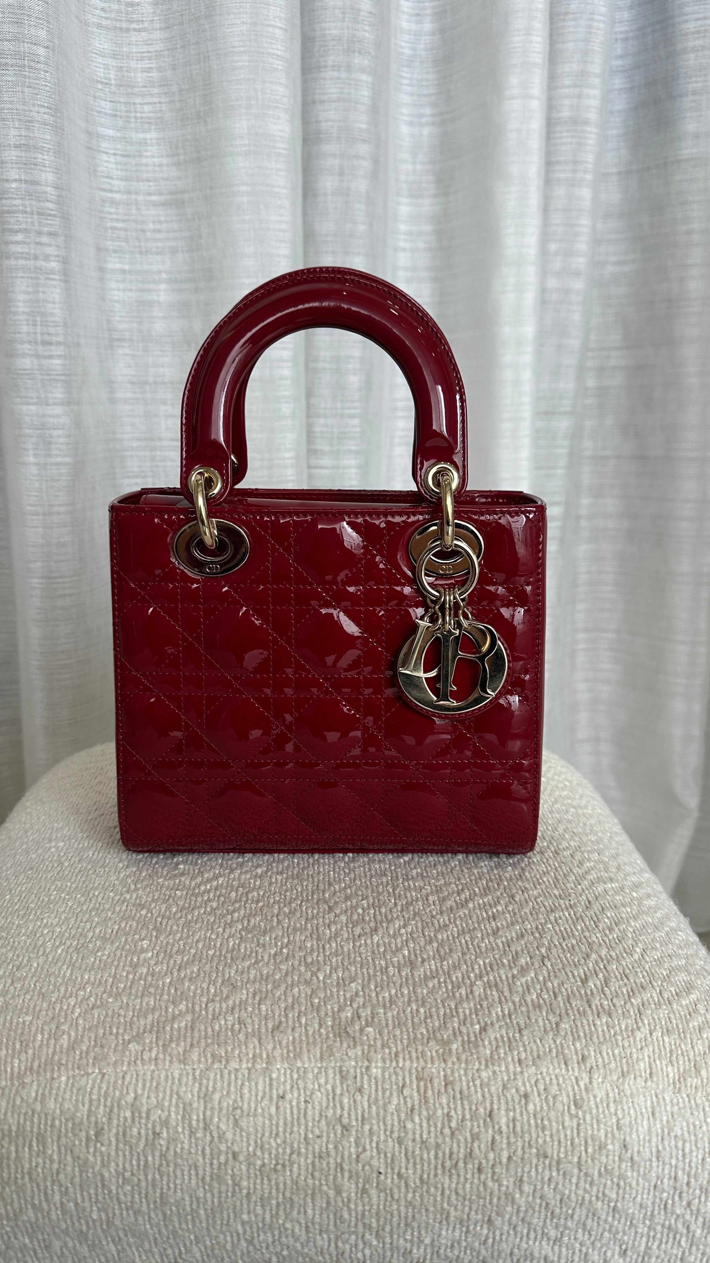 SMALL LADY DIOR PATENT LEATHER IN RED