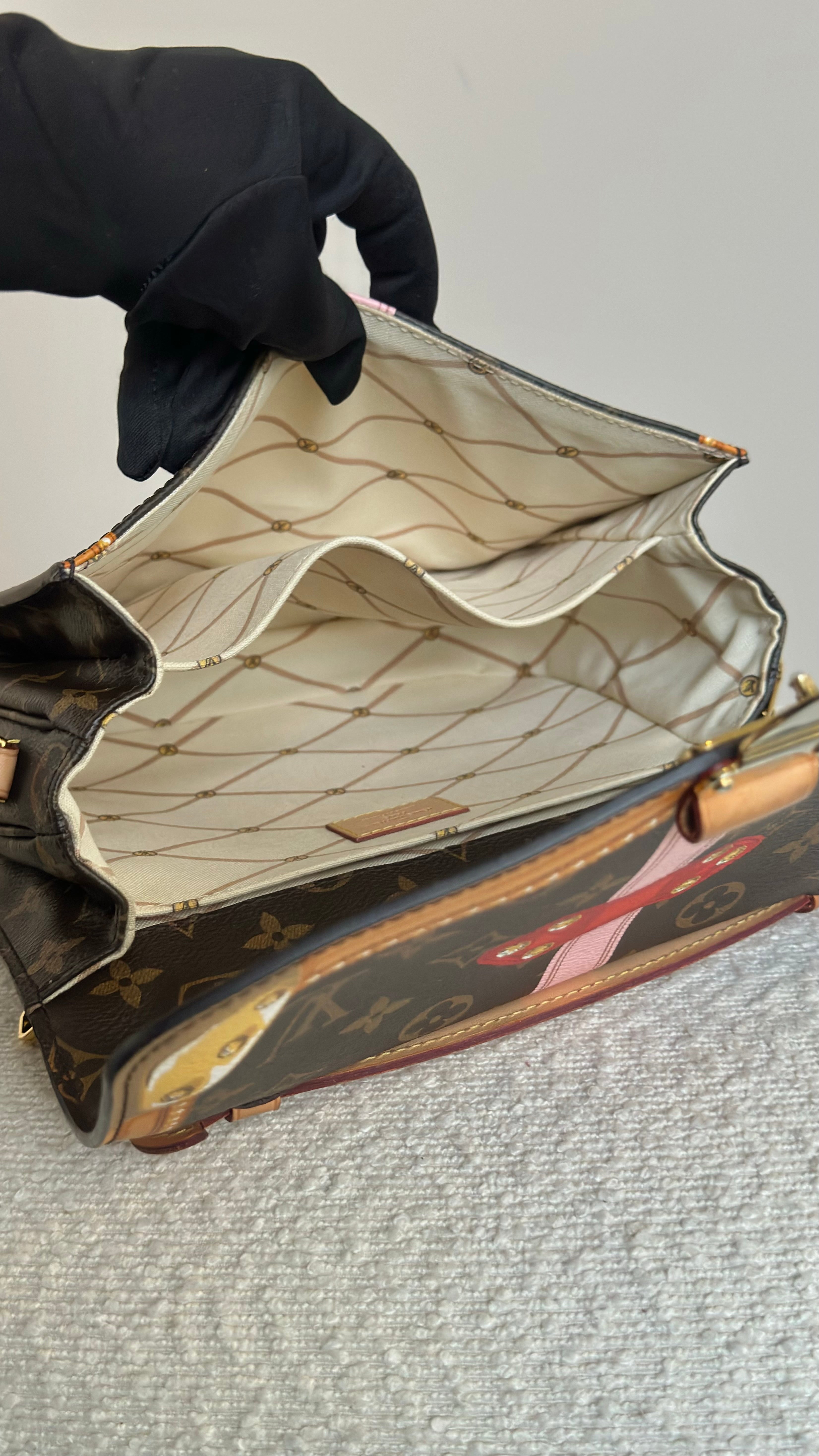 LOUIS VUITTON POCHETTE METIS LIMITED EDITION SUMMER TRUNKS MONOGRAM BAG IN BROWN