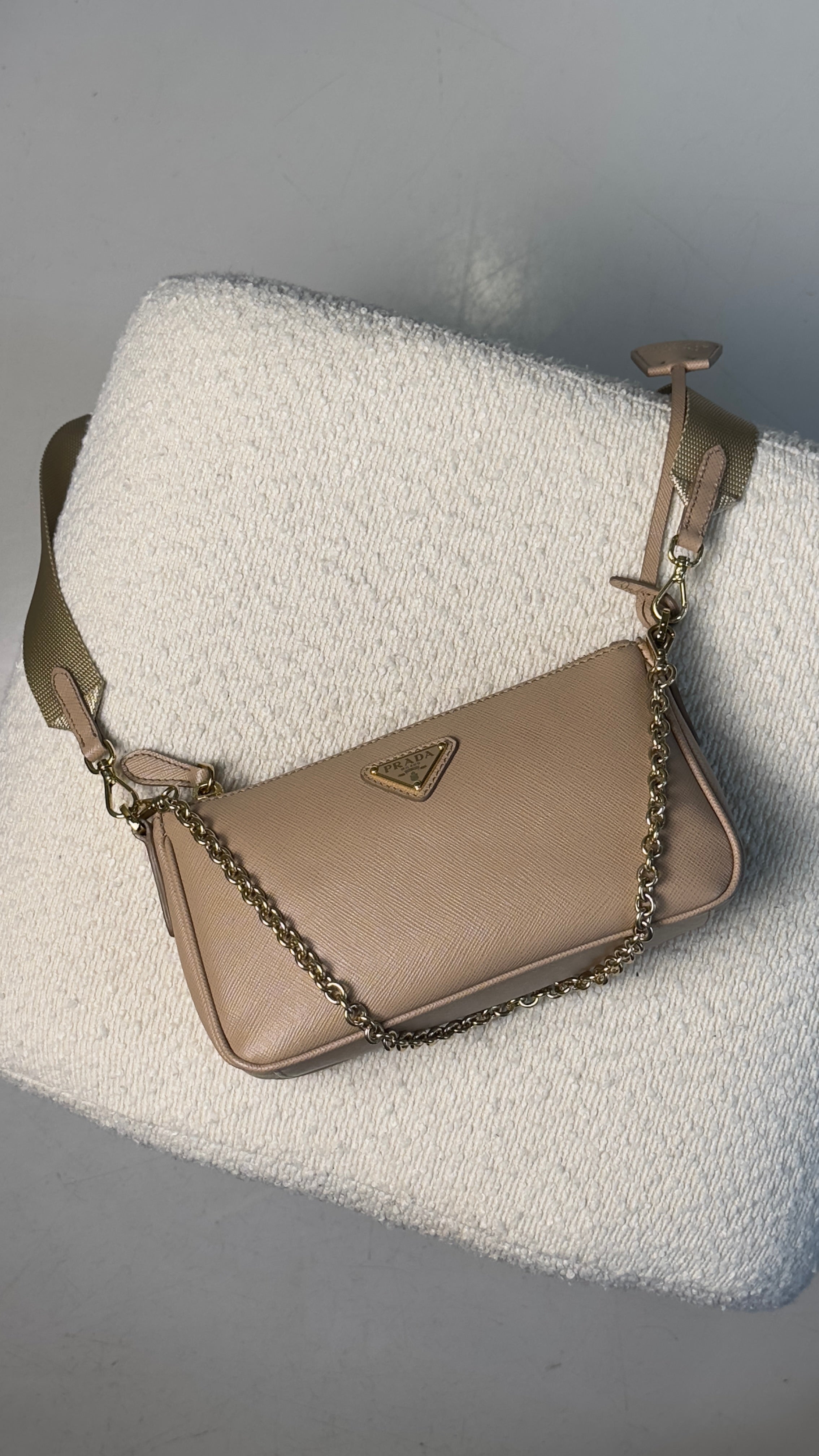 PRADA SAFFIANO LUX LEATHER RE-EDITION 2000 BAG IN BEIGE