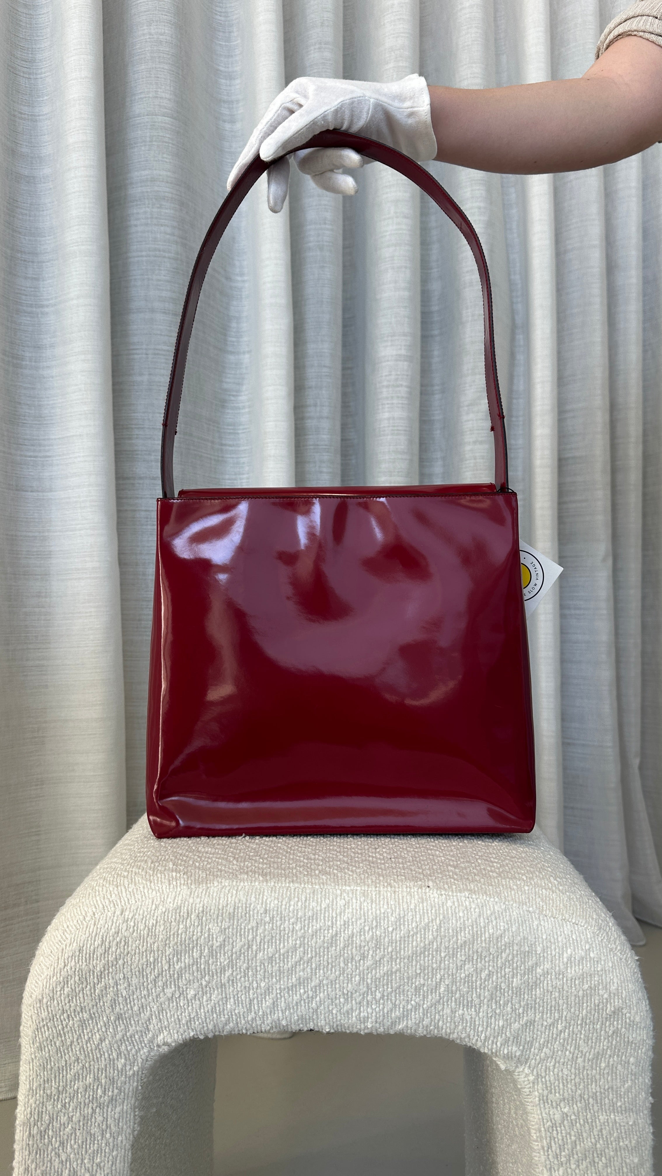 Prada Vintage Vernis Leather Shoulder Bag In Red