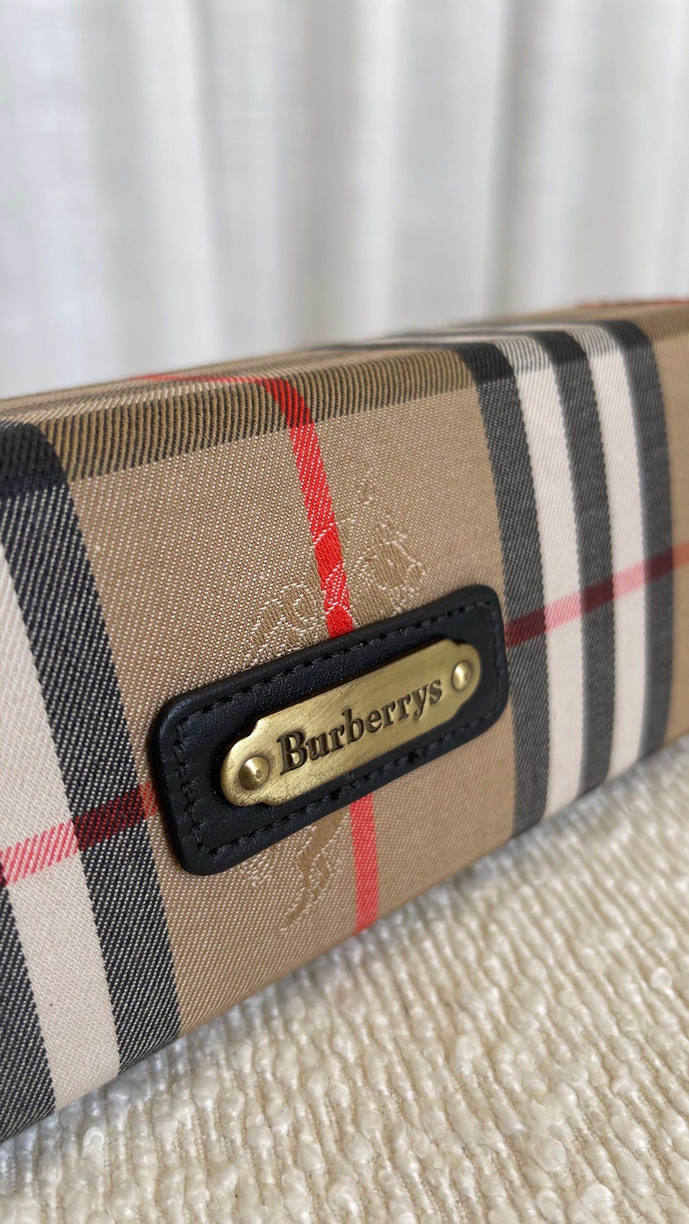 Burberry Vintage Game Box