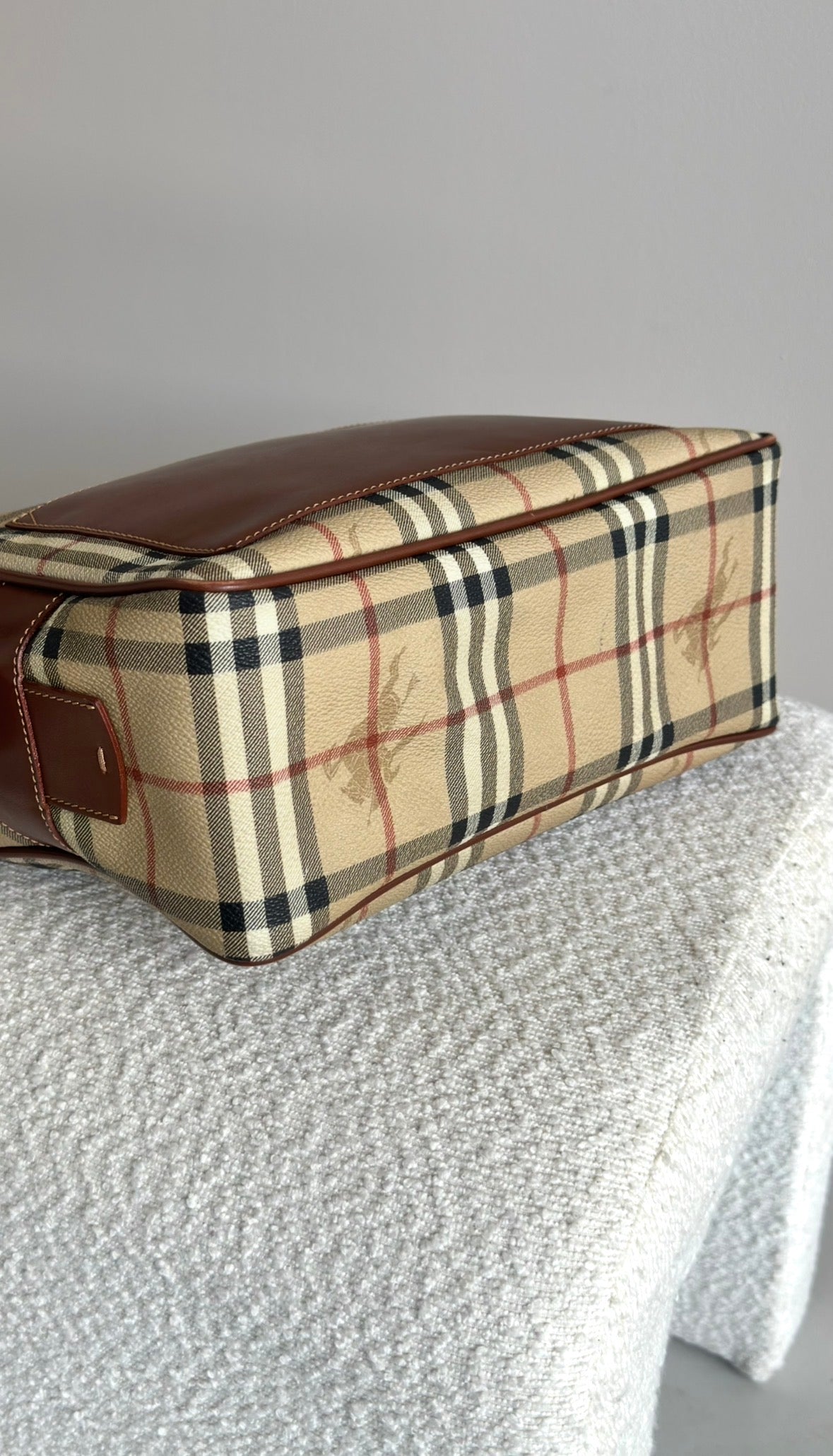 BURBERRY LARGE MESSANGER CANVAS BAG IN BEIGE