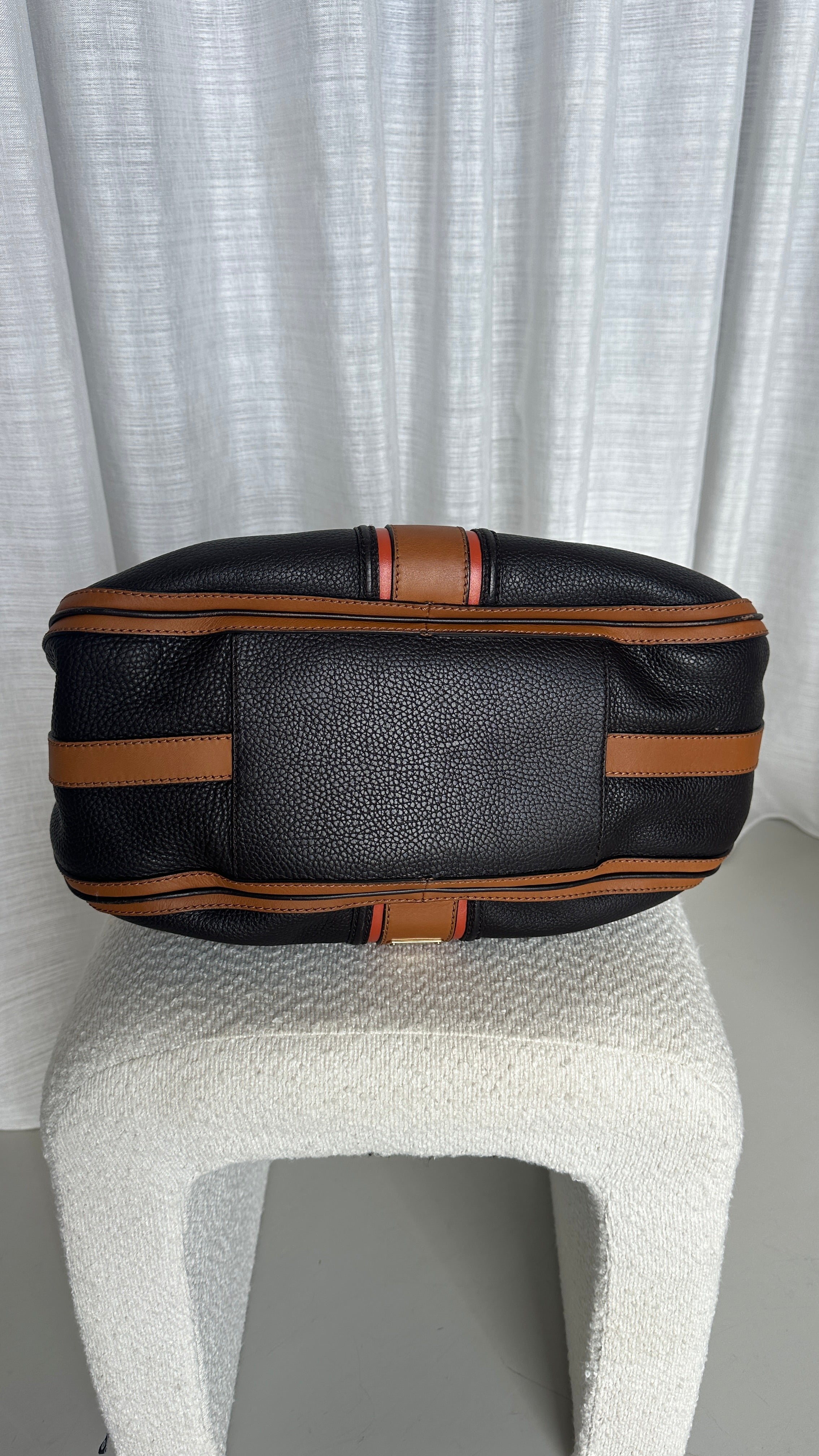 Burberry Vintage Leather Shoulder Bag In Brown