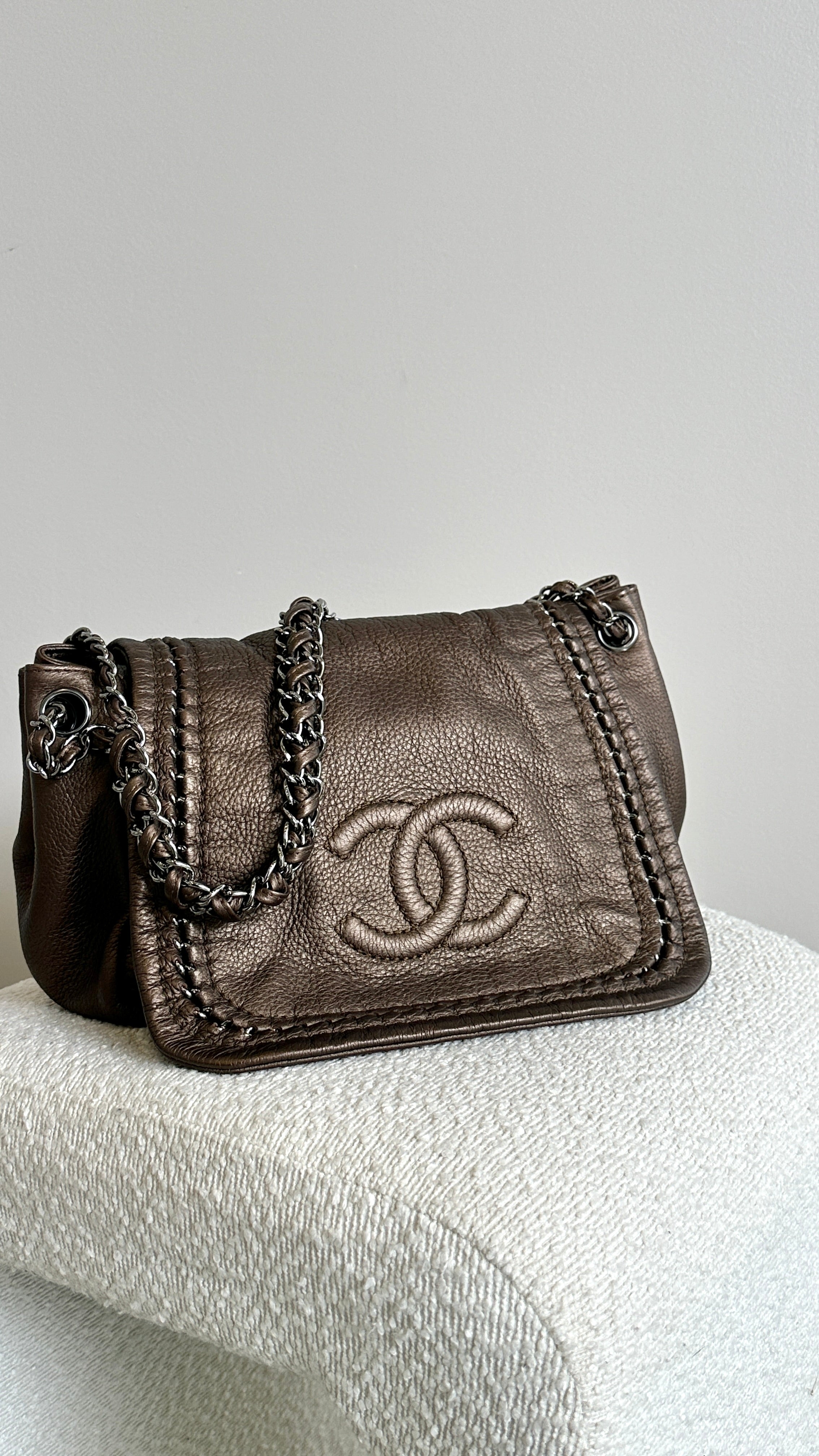 CHANEL LUXURY LINE LEATHER SINGLE FLAP IN BRONZE
