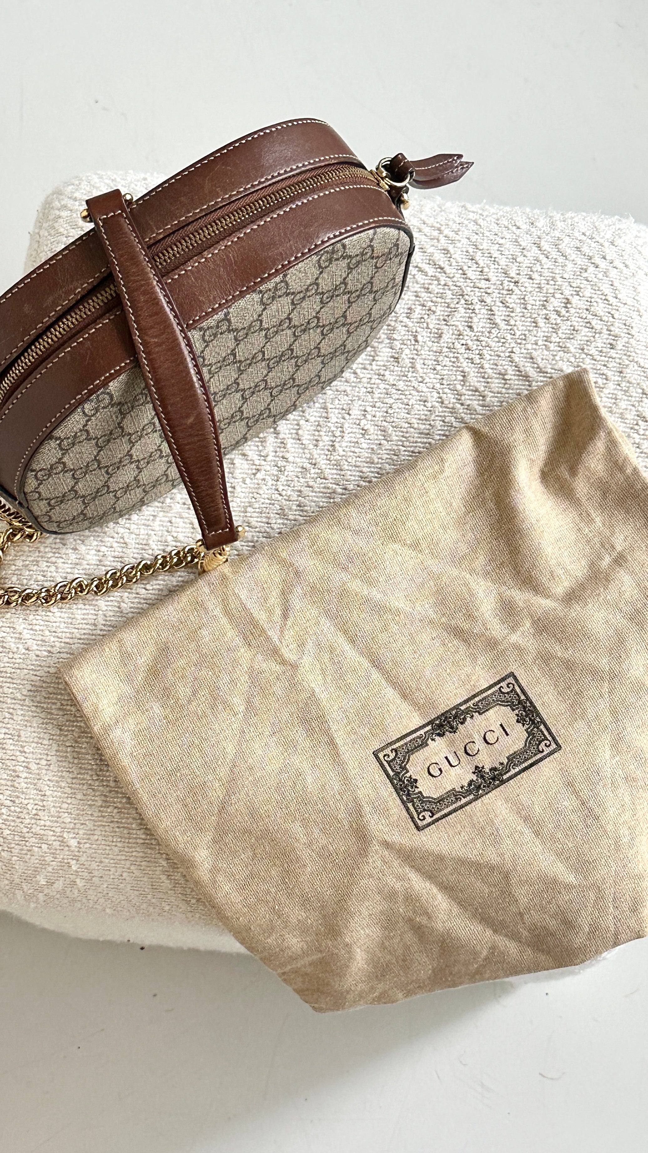 GUCCI MINI CROSSBODY CHAIN BAG GG SUPREME IN BROWN