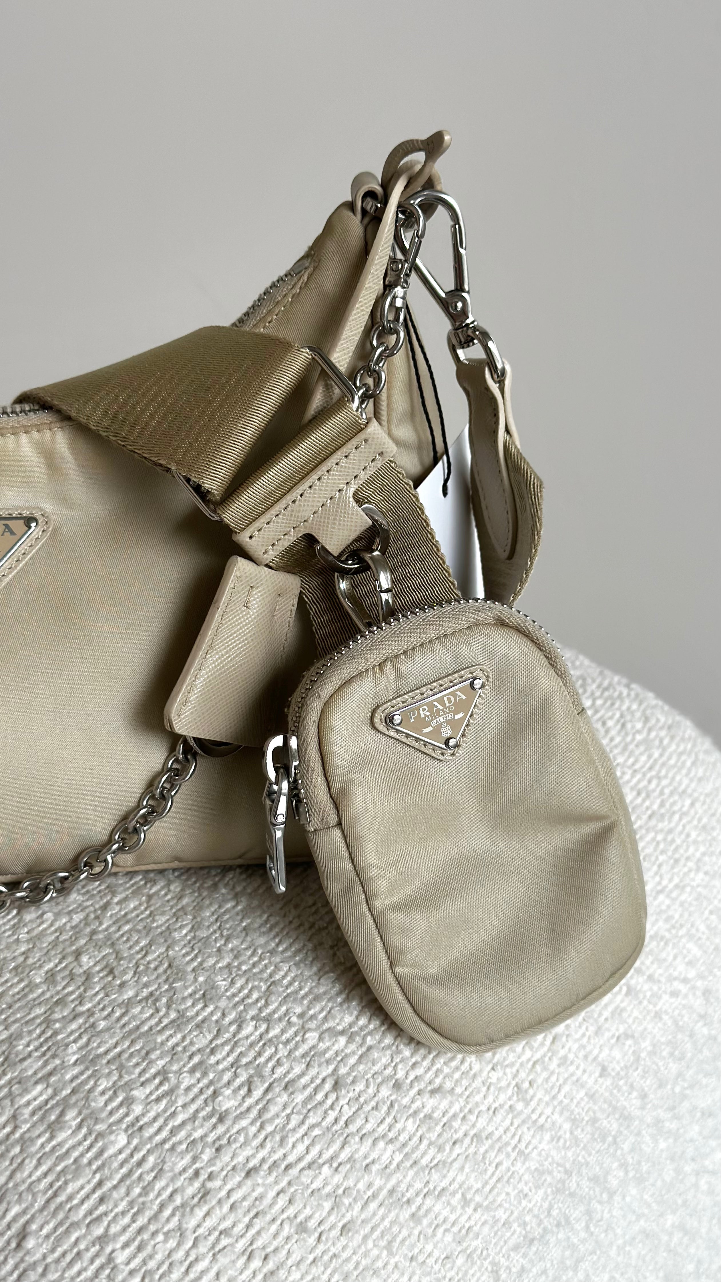 PRADA RE-EDITION 2005 NYLON IN BEIGE