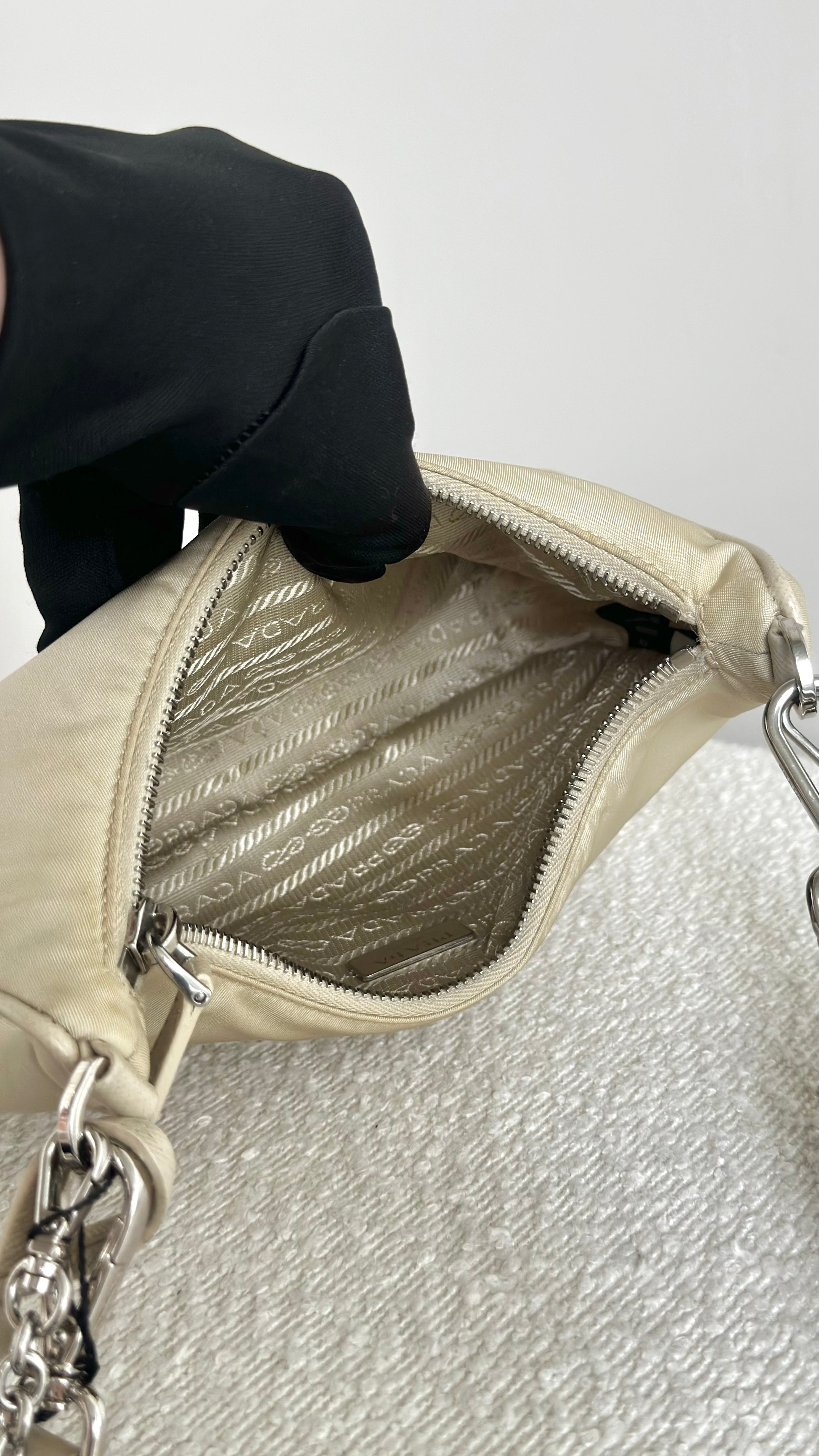 PRADA RE-EDITION 2005 NYLON IN BEIGE