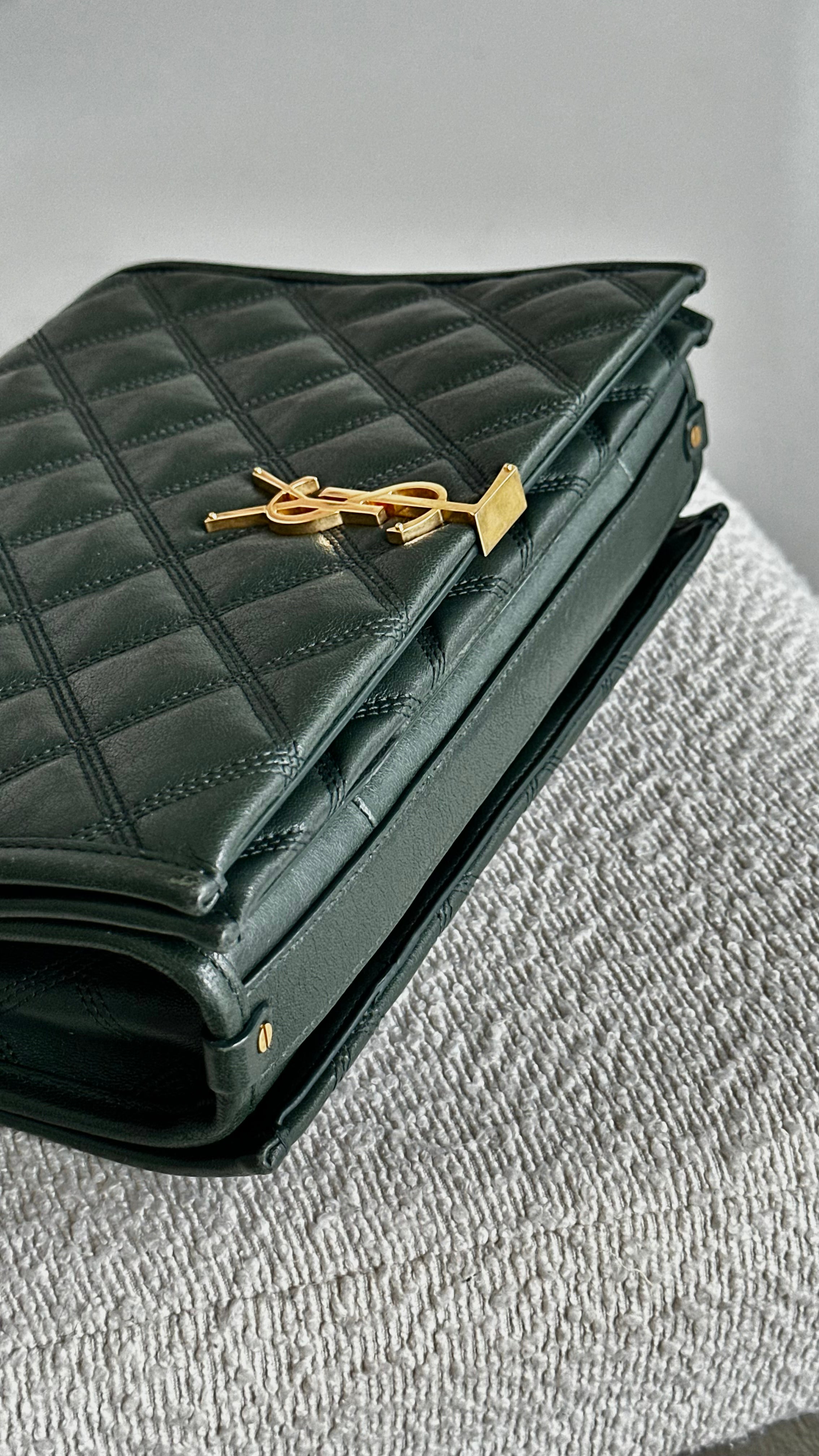 SAINT LAURENT BECKY SHOULDER BAG IN GREEN
