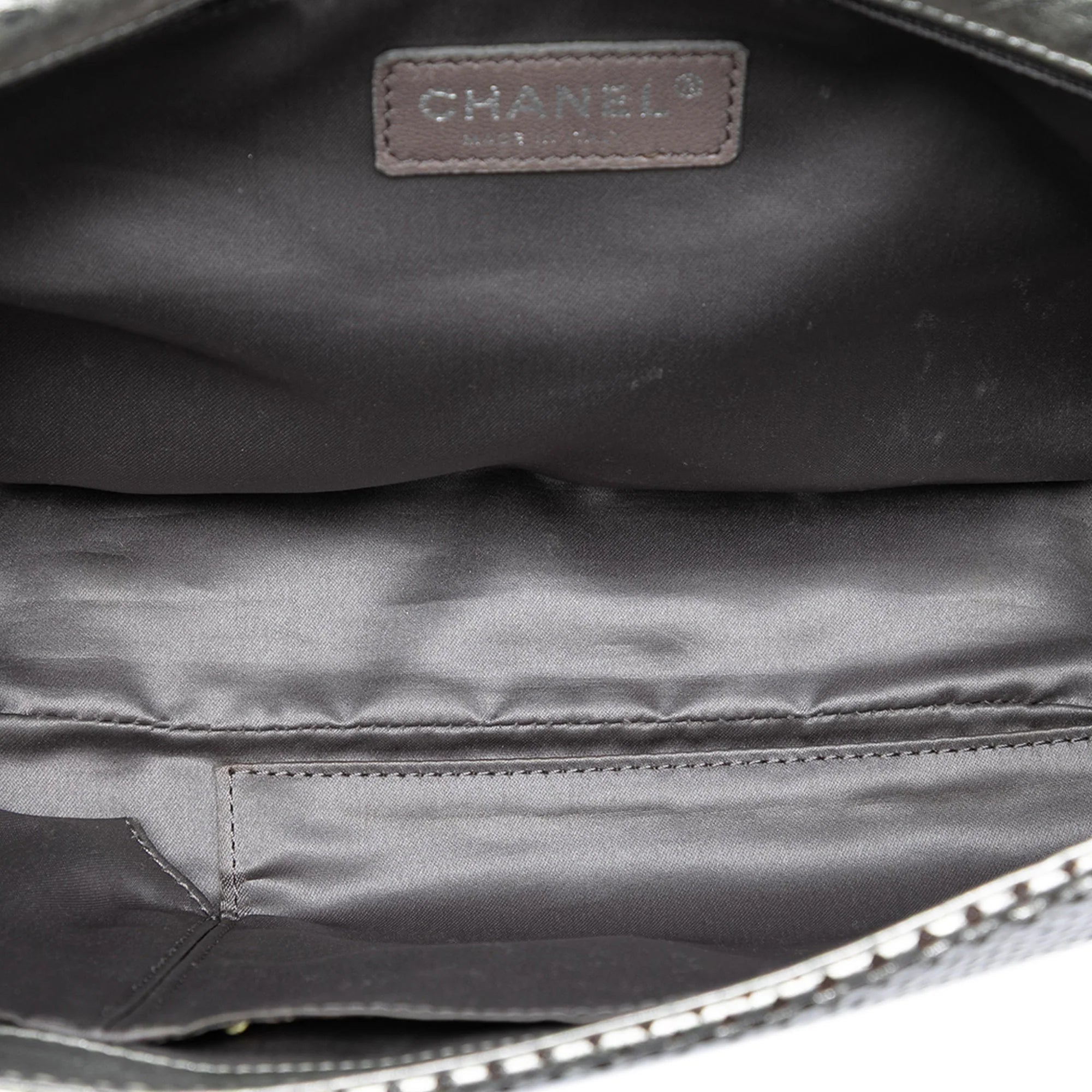 CHANEL METALLIC GLAZED CALFSKIN PERFORATED RODEO DRIVE FLAP BAG IN SILVER