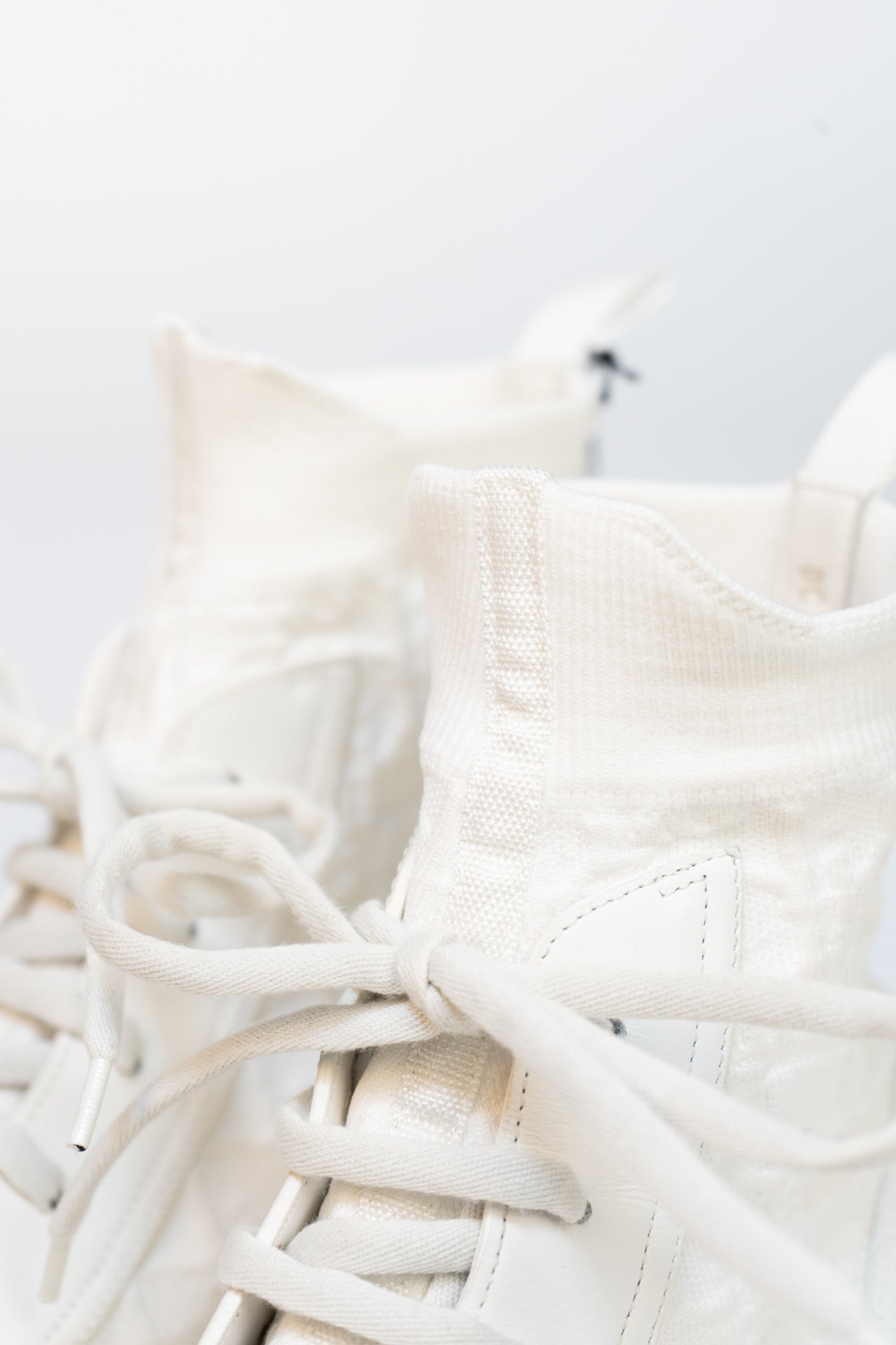 Tênis cano alto Dior B23 branco tamanho 40