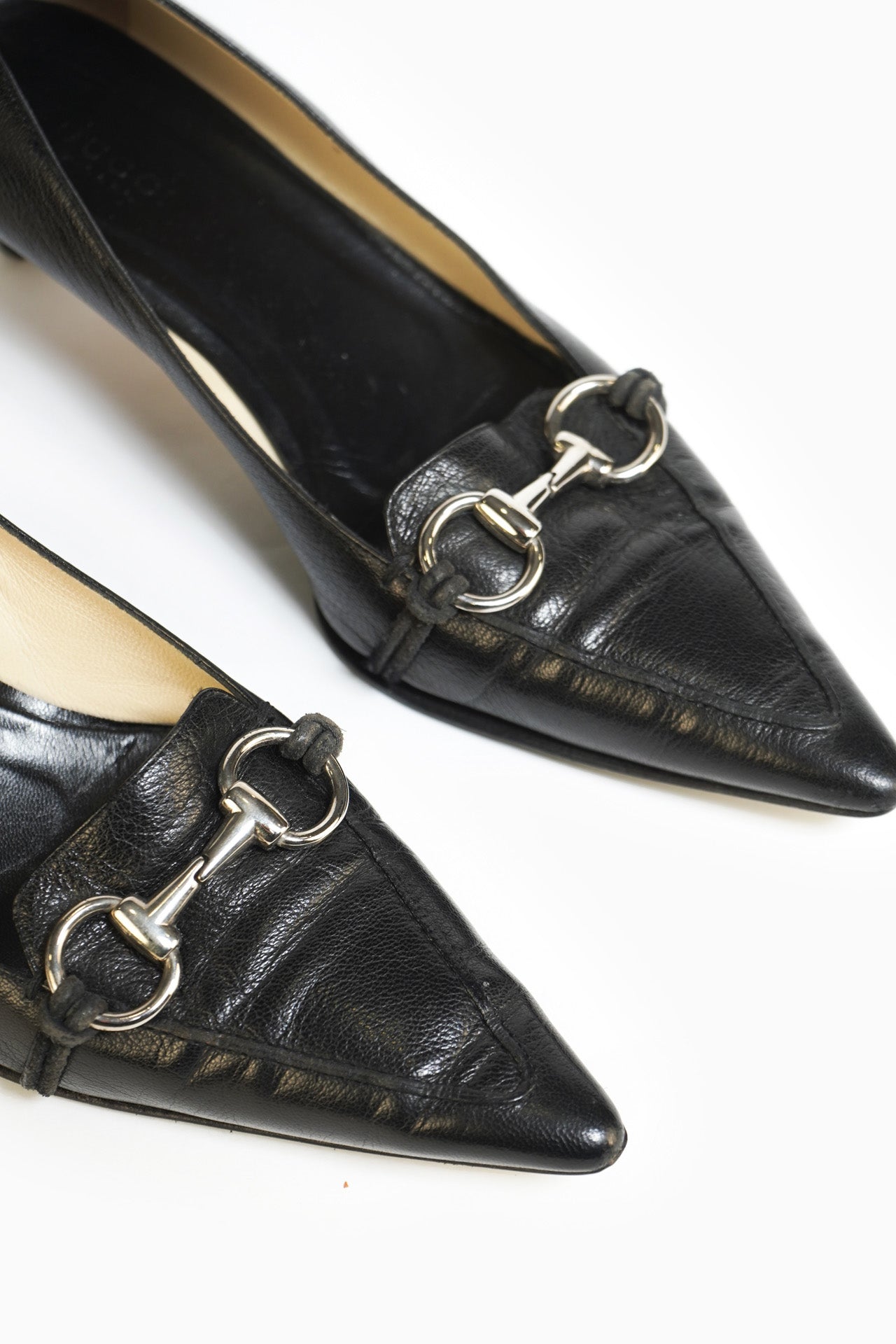 Salto preto Gucci com detalhe Horsebit com caixa - tamanho 38,5