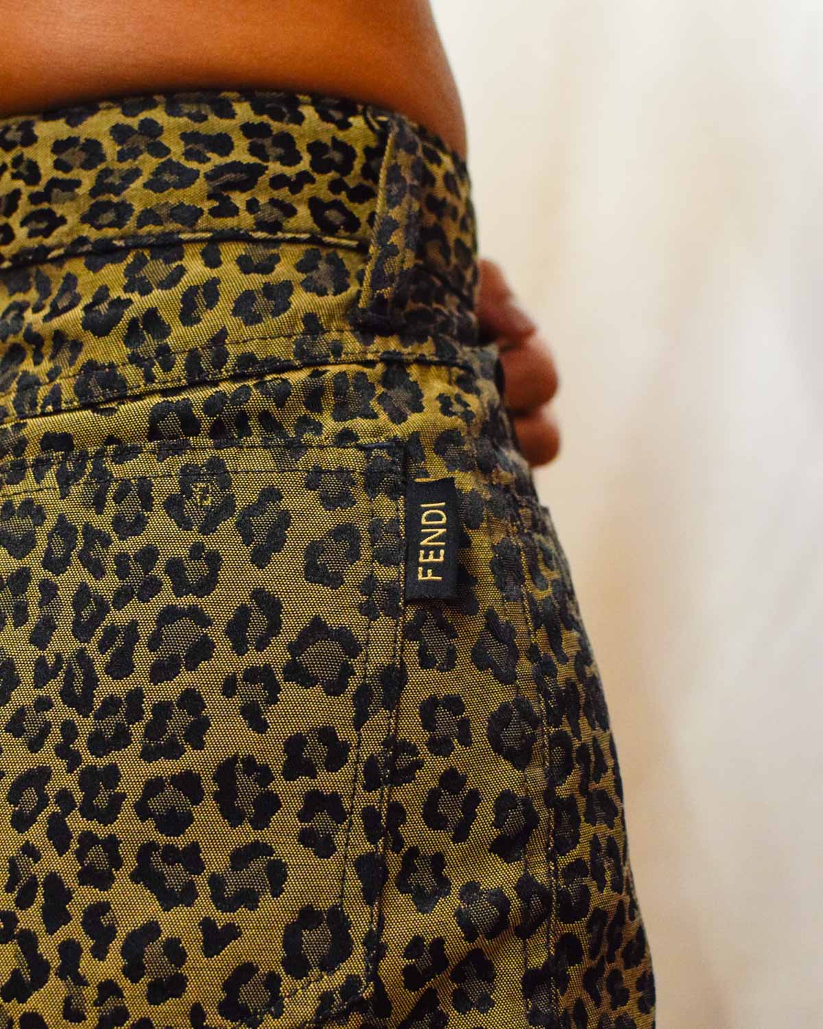 Calça cintura alta Fendi vintage padrão leopardo original - 38