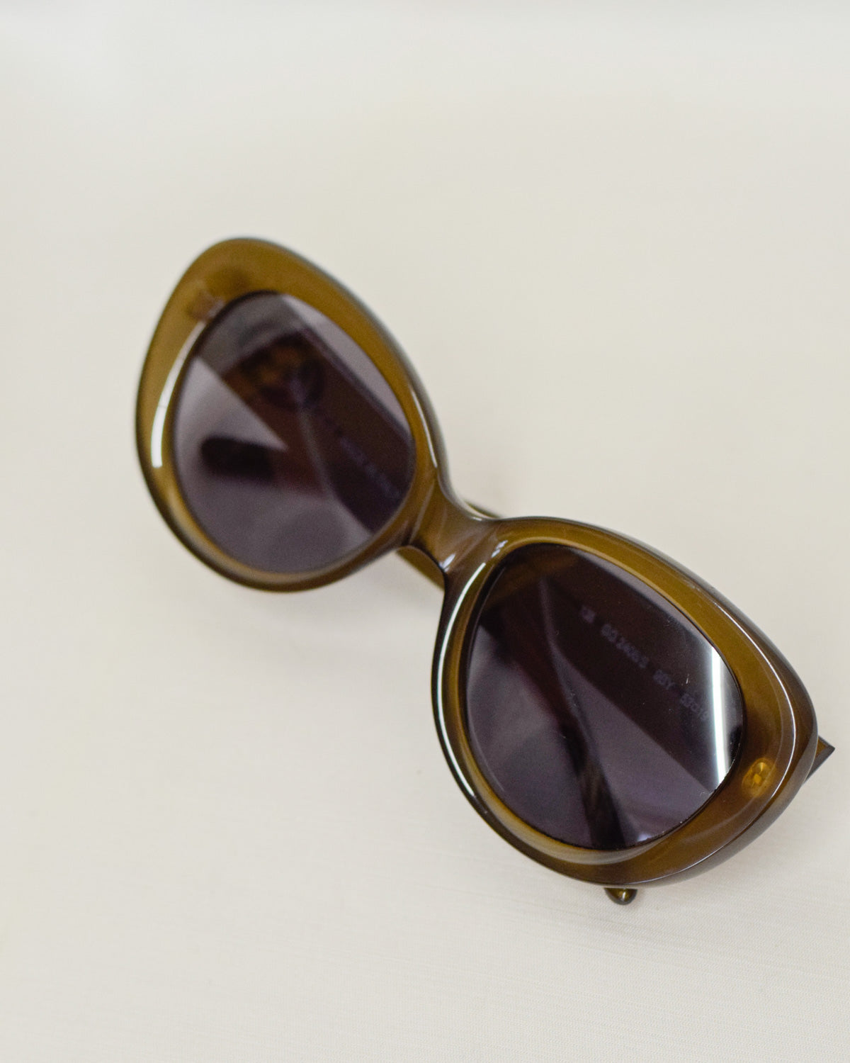 Óculos de sol Gucci vintage verde oliva anos 90 - com caixa