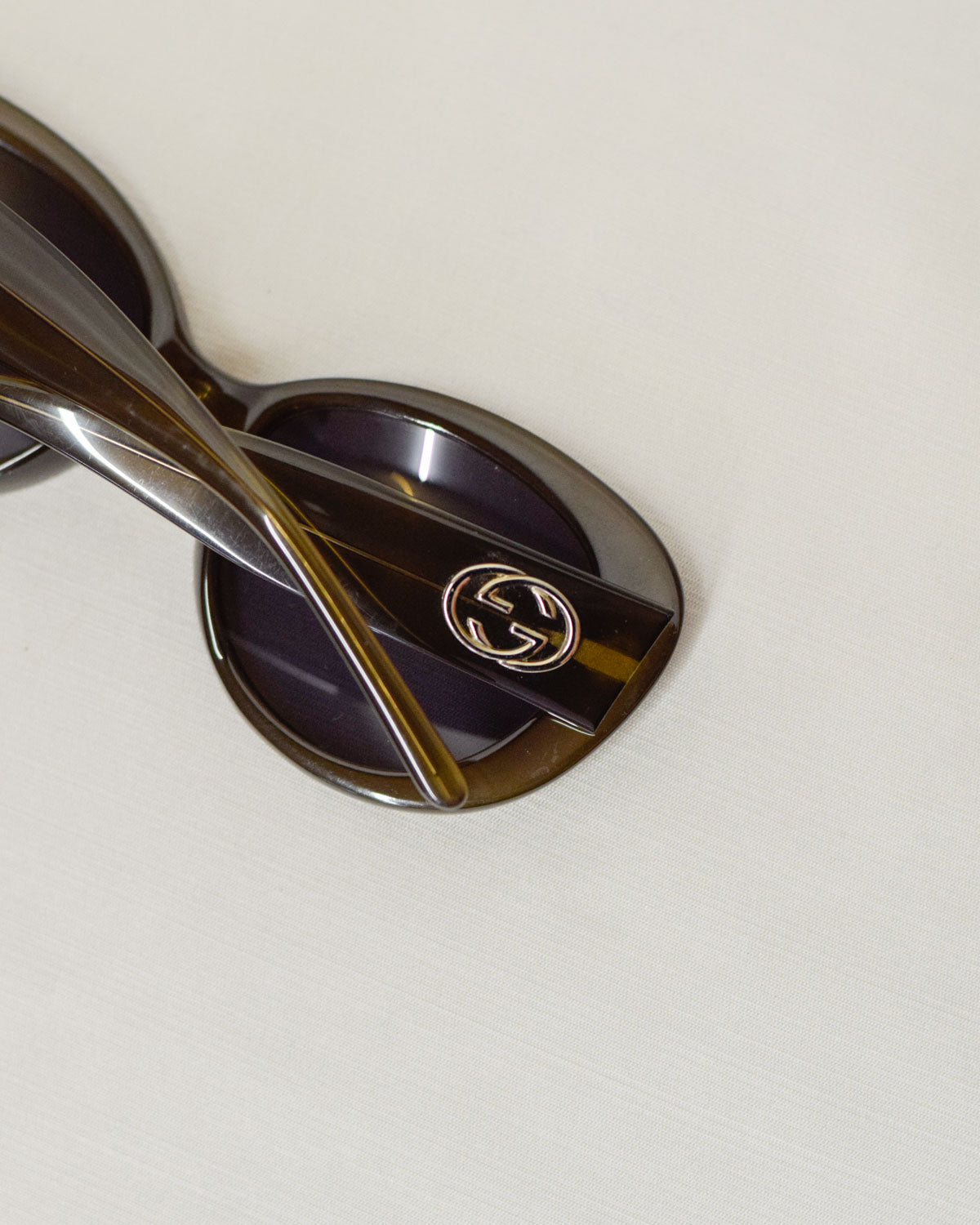 Óculos de sol Gucci vintage verde oliva anos 90 - com caixa