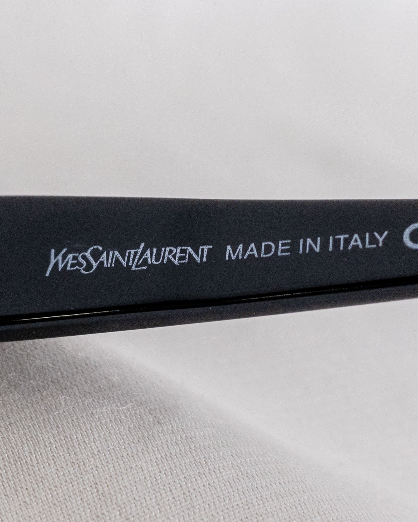 Yves Saint Laurent Oval Frames Black Sunglasses