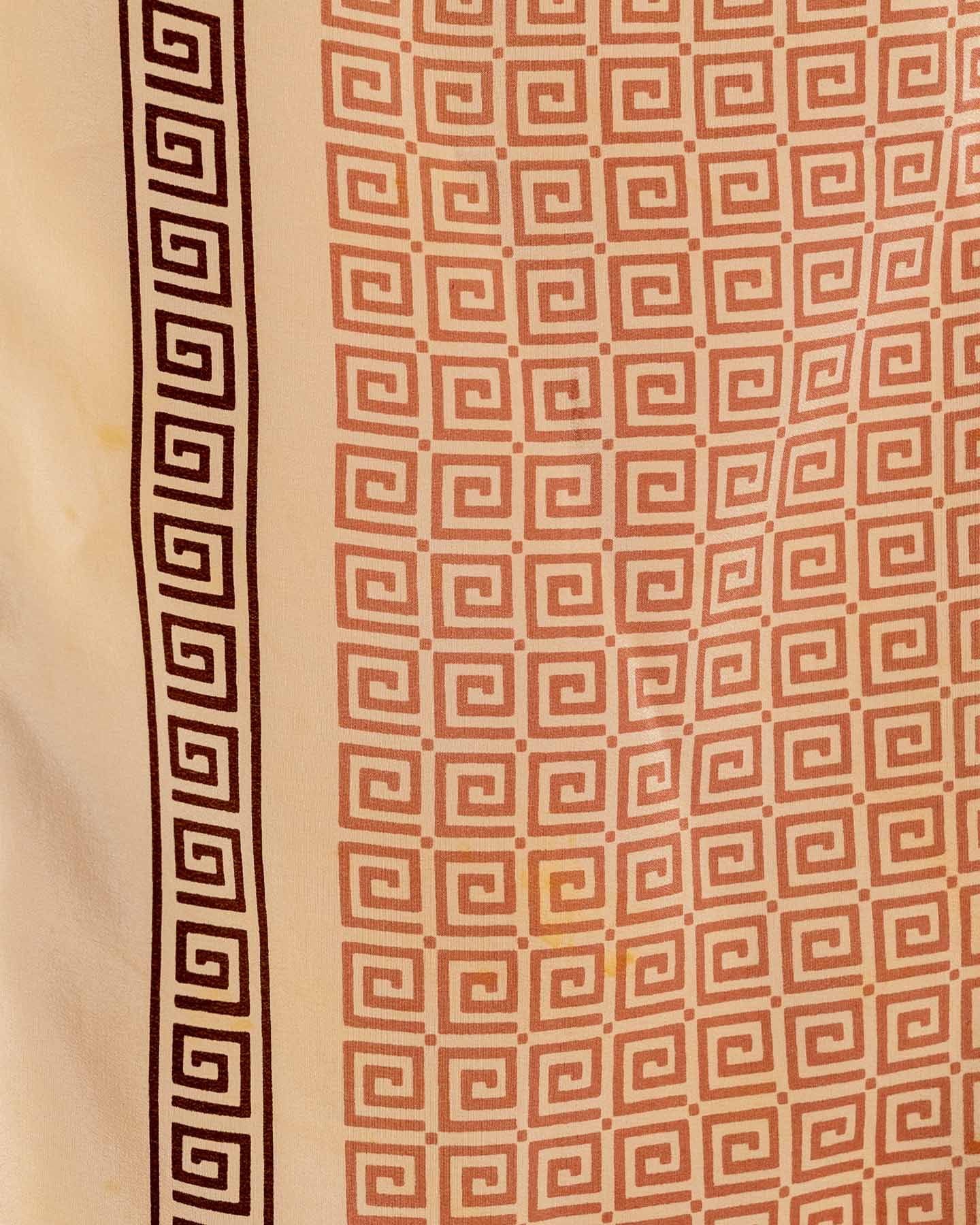 Lenço estampado rosa Chanel - 100% seda