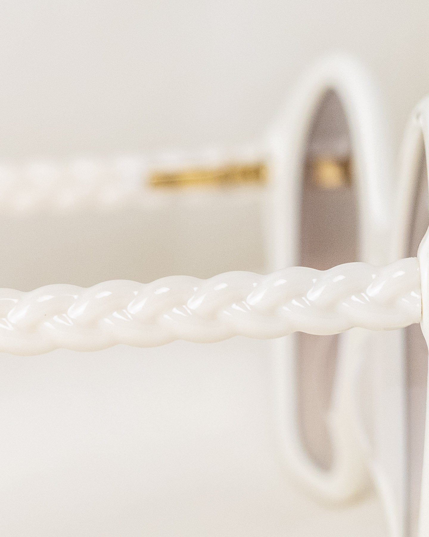 Óculos de sol branco Chloé Kids com armação opala cereja brilhante