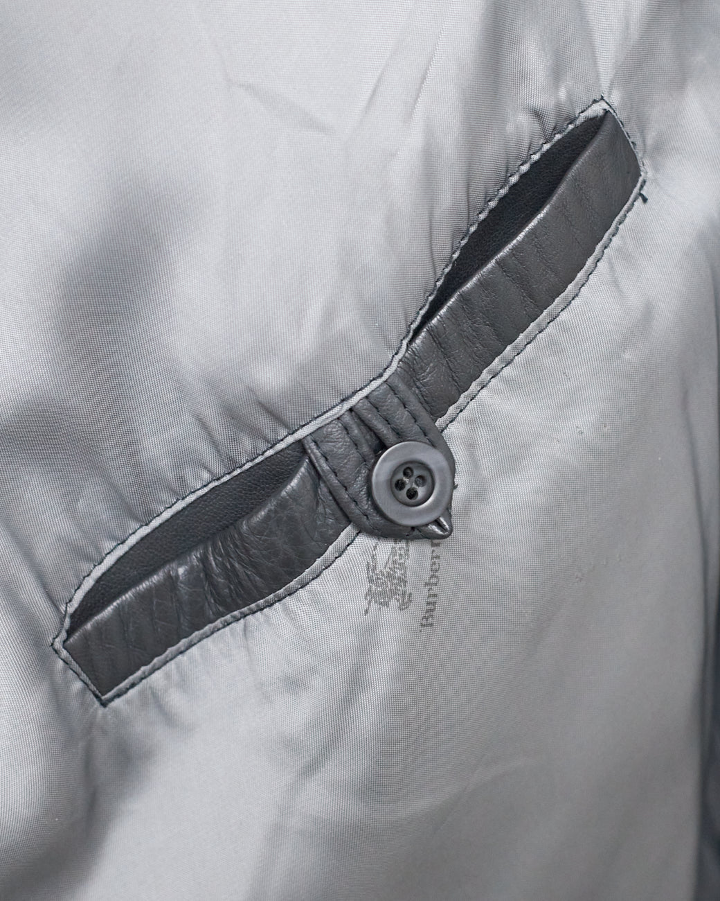 Jaqueta bomber de couro cinza escuro Burberry