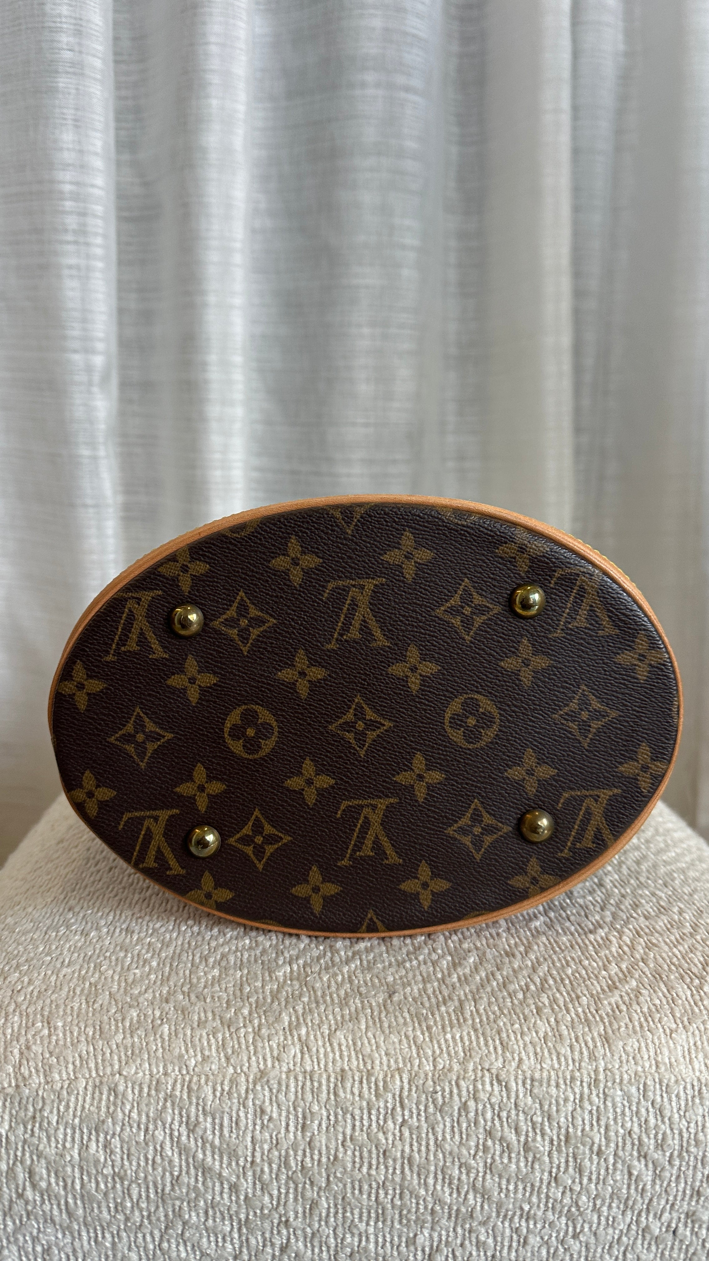 LOUIS VUITTON MONOGRAM PETITE BUCKET IN BROWN