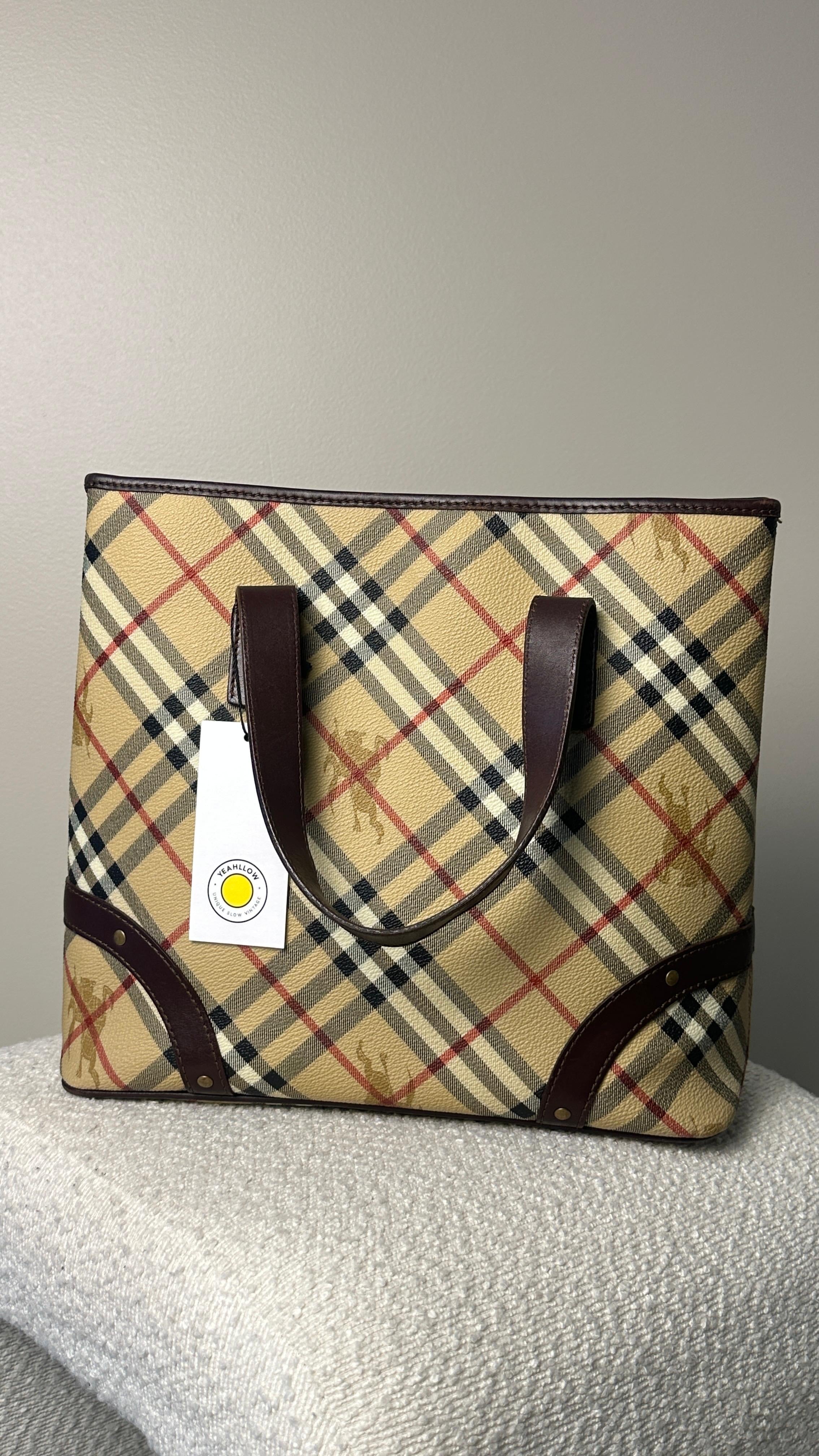 BURBERRY HEYMARKET CHECK TOTE BAG IN BROWN