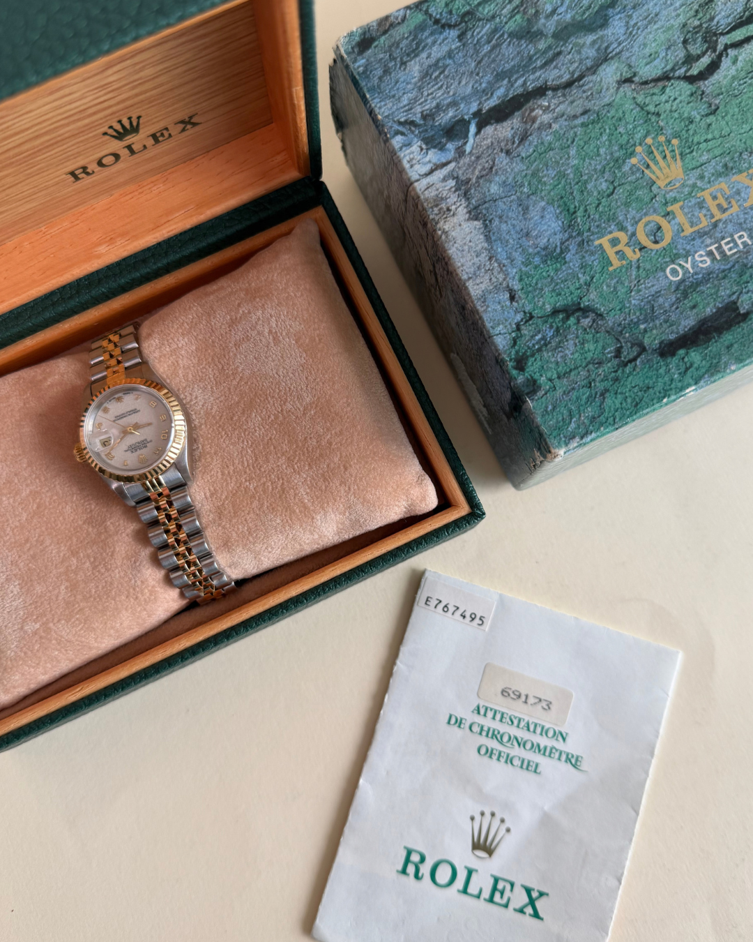 ROLEX LADY DATEJUST 26MM IN STEEL AND GOLD WITH WHITE DIAL