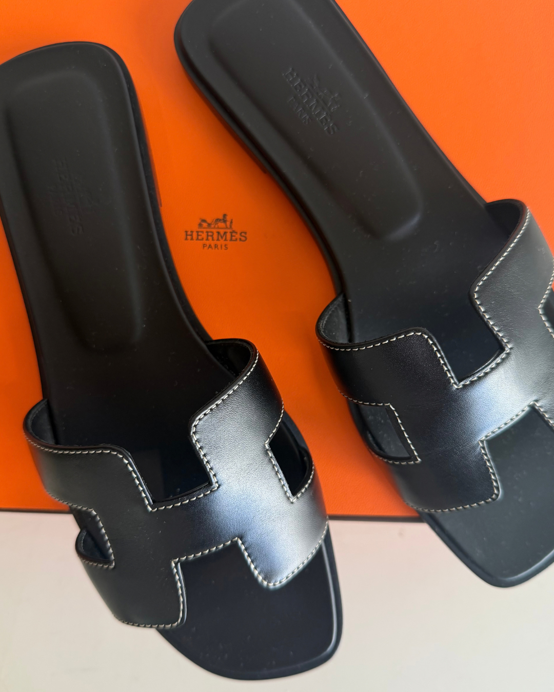 Hermes Oran sandal in Black - full set never worn