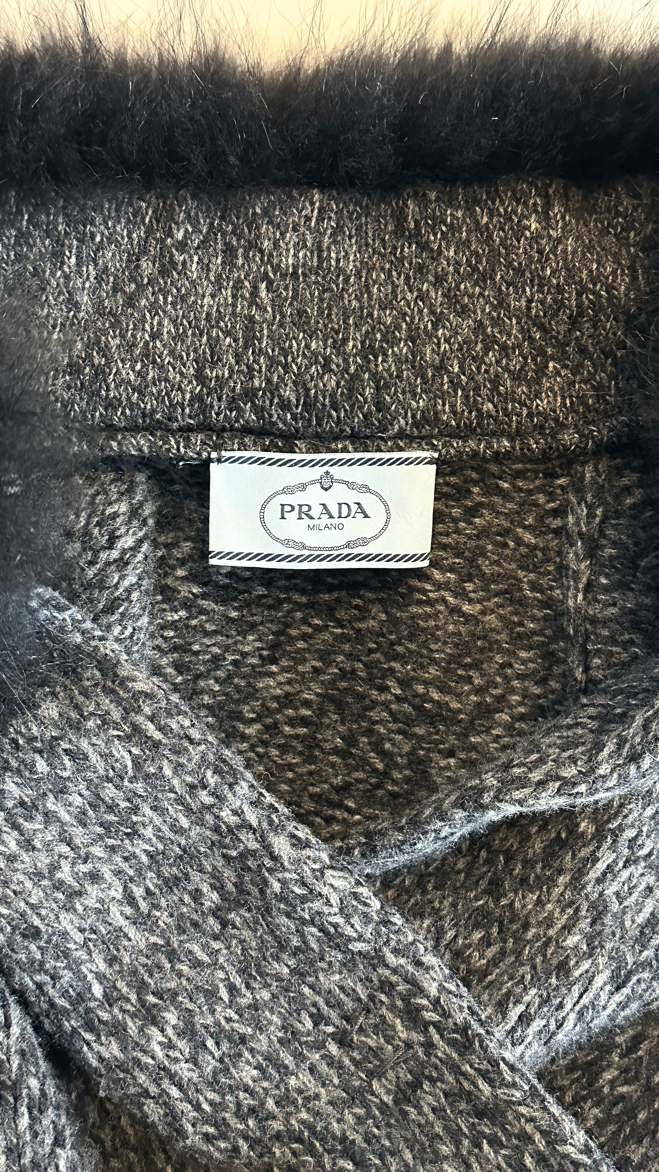 PRADA PONCHO IN GREY