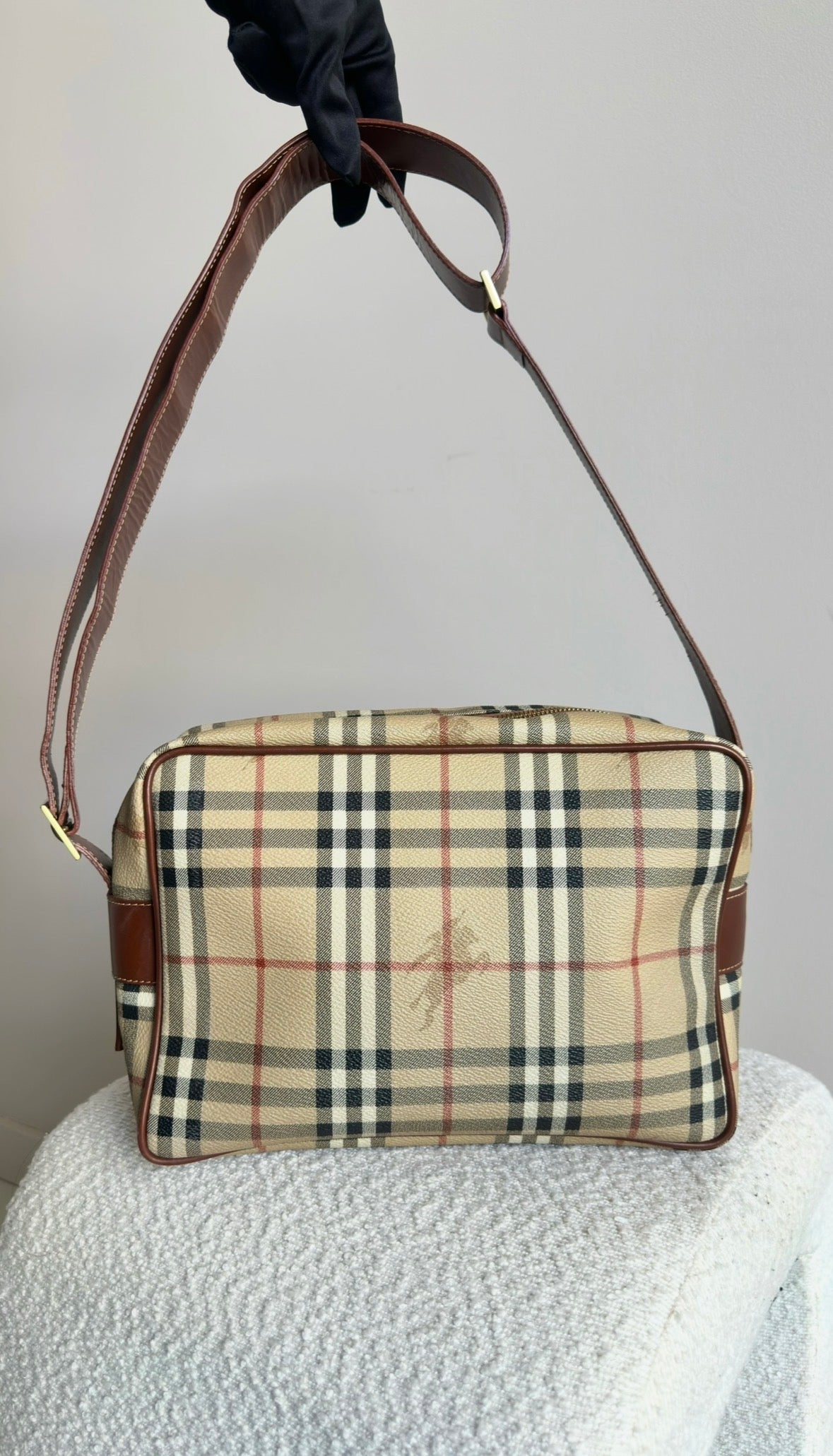 BURBERRY LARGE MESSANGER CANVAS BAG IN BEIGE