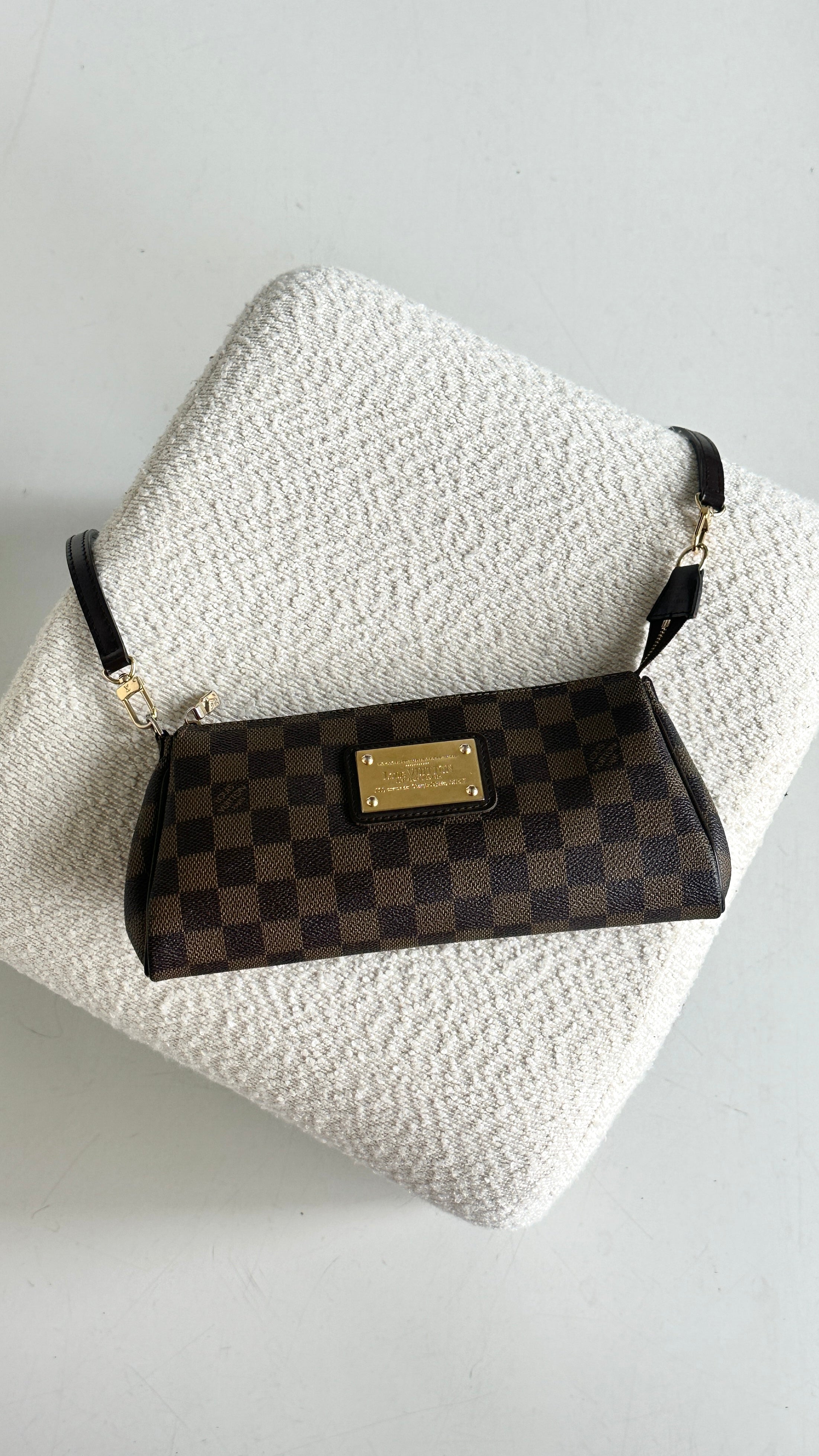 LOUIS VUITTON DAMIER EBÈNE EVA IN BROWN